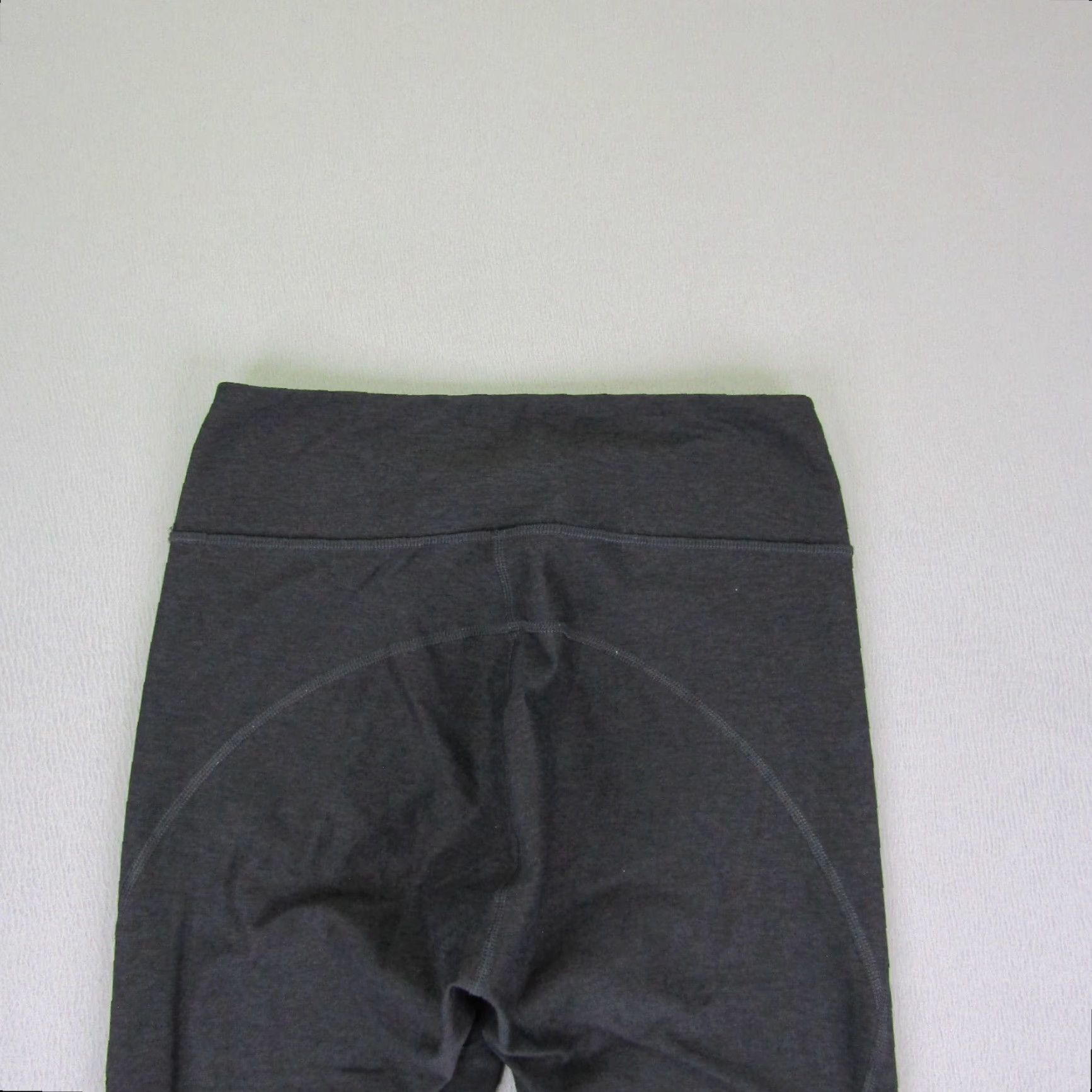 Outdoor Voices Outdoor Voices Leggings Womens Small Black Athletic Pants Cropped Slim Fit Athletic Leggings Womens Small Black Outdoor Voices Size 24" / US 00 / IT 34 - 5 Thumbnail