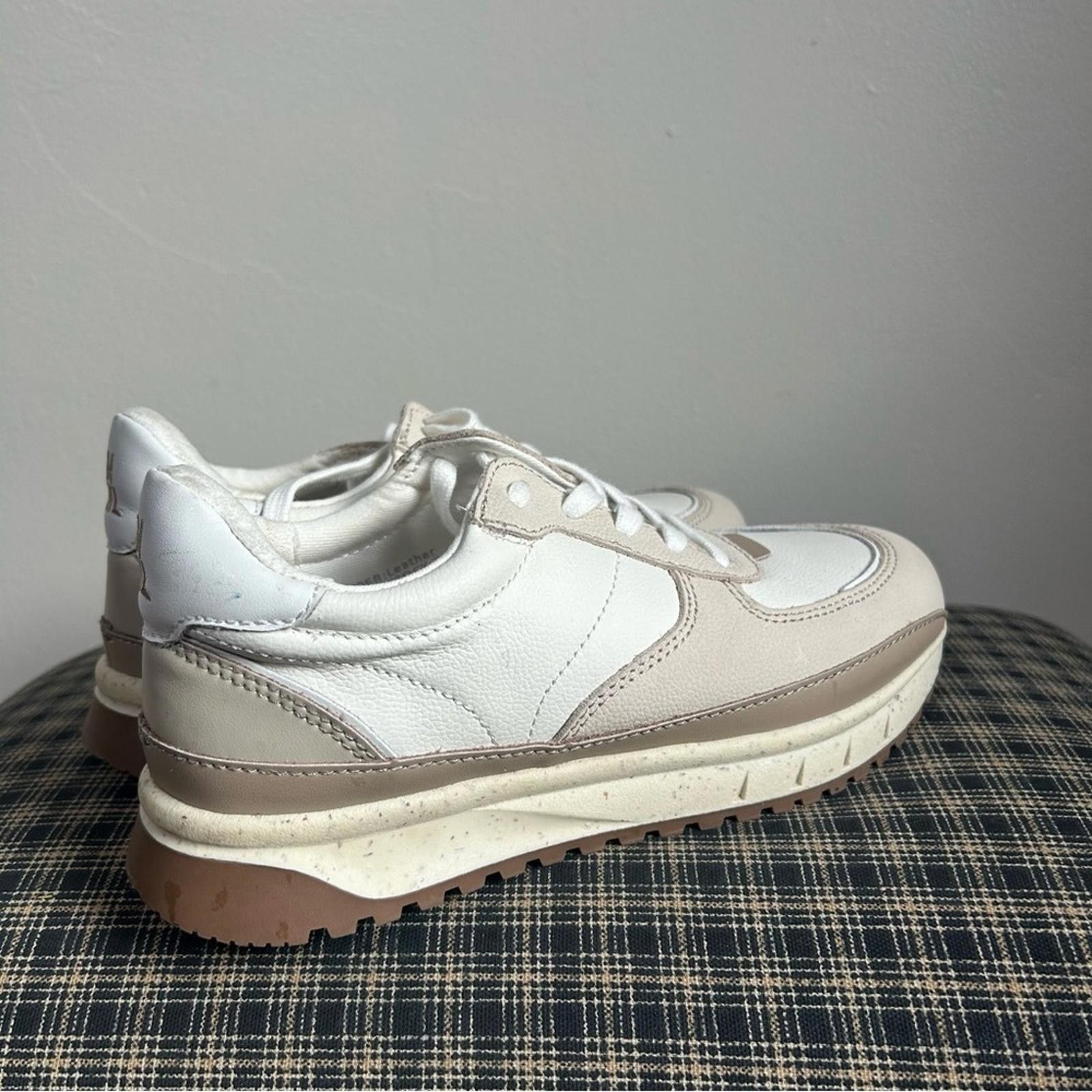Madewell Madewell Leather Suede Sneakers Cream Chunky Sole Size 6 Size US 6 / IT 36 - 2 Thumbnail
