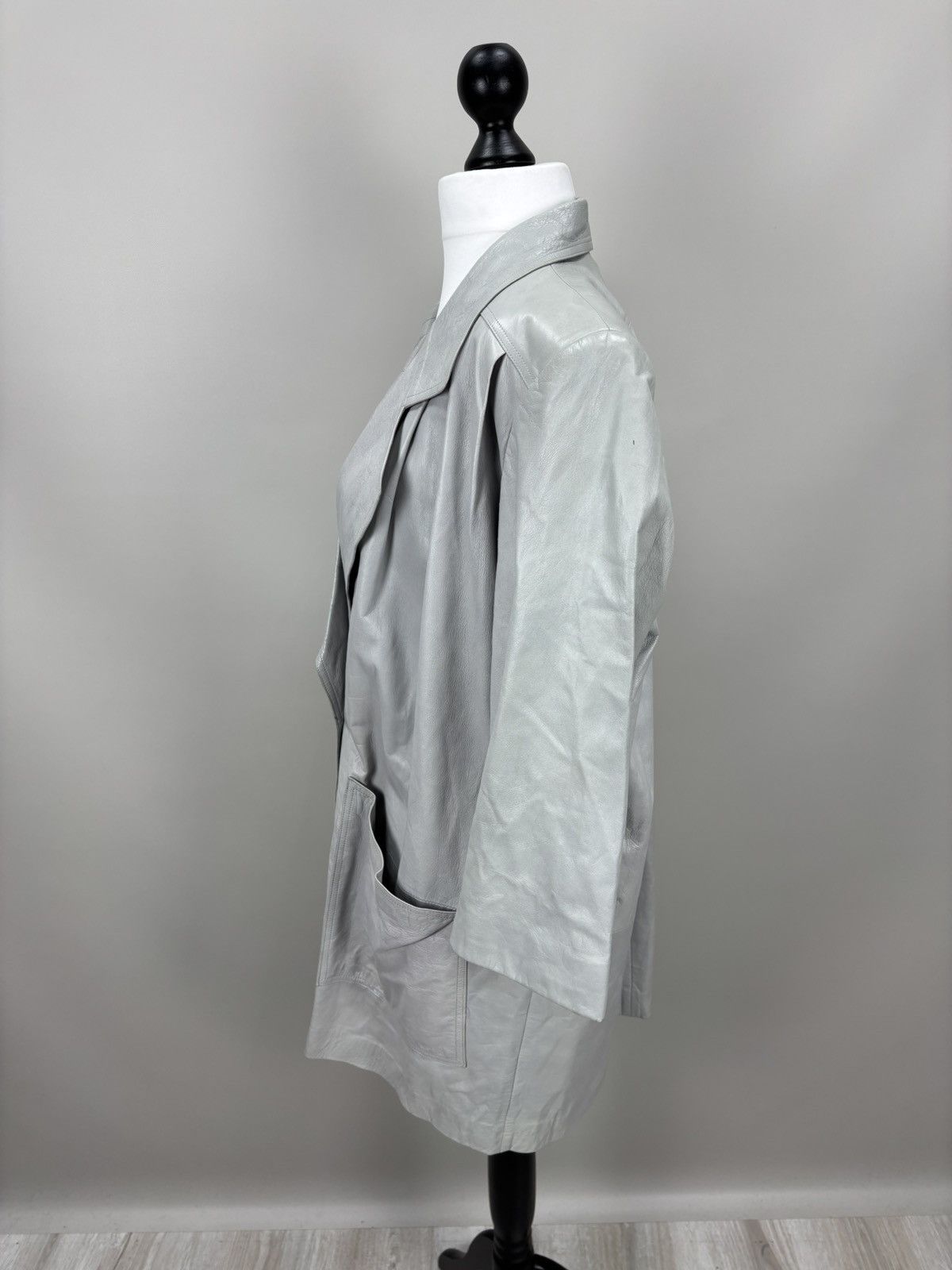 Valentino Womens vintage leather coat jacket Mario Valentino Size L/XL Size L / US 10 / IT 46 - 12 Thumbnail