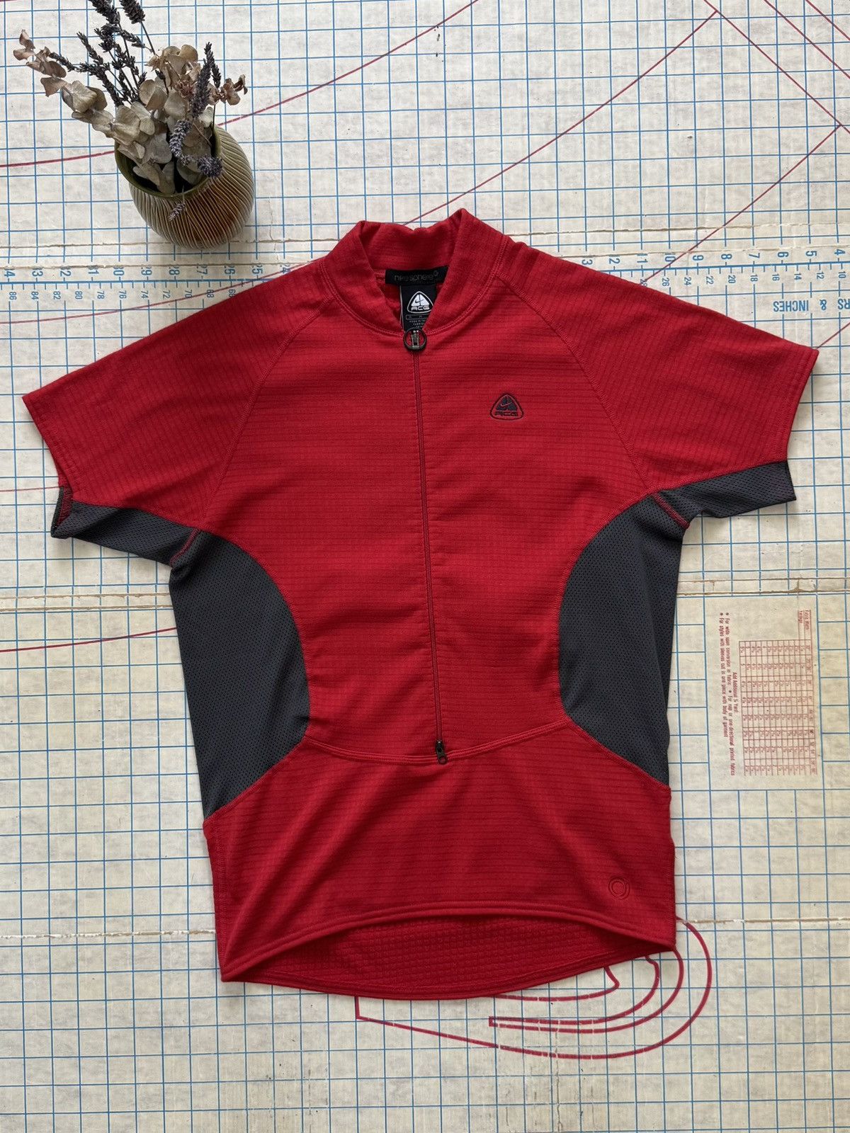 Nike ACG NWT Nike ACG Sphere Athletic Fleece S/S Workout Shirt Medium Size US M / EU 48-50 / 2 - 1 Thumbnail