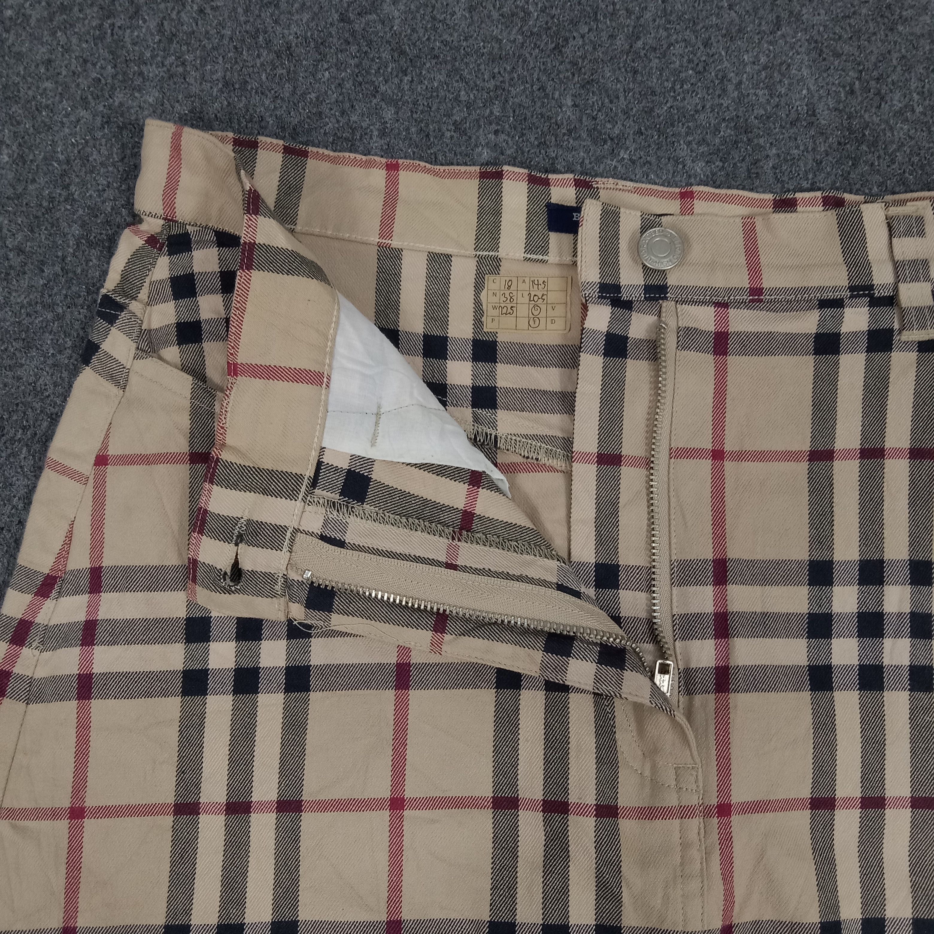 Burberry × Vintage Burberry London Nova Check Mini Skirts Size 29" - 2 Thumbnail