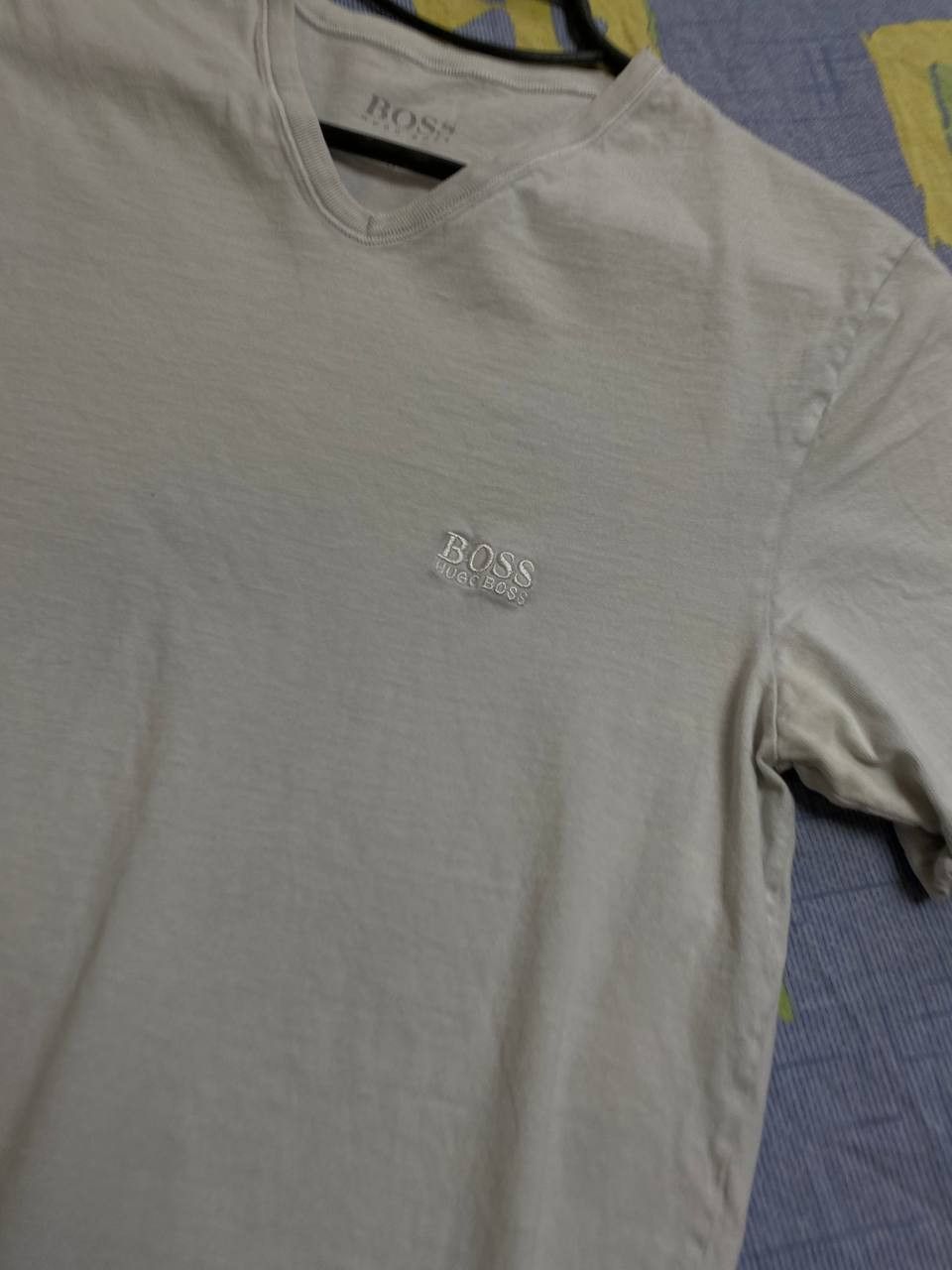 Hugo Boss Vintage Hugo Boss t shirt Size US S / EU 44-46 / 1 - 2 Thumbnail