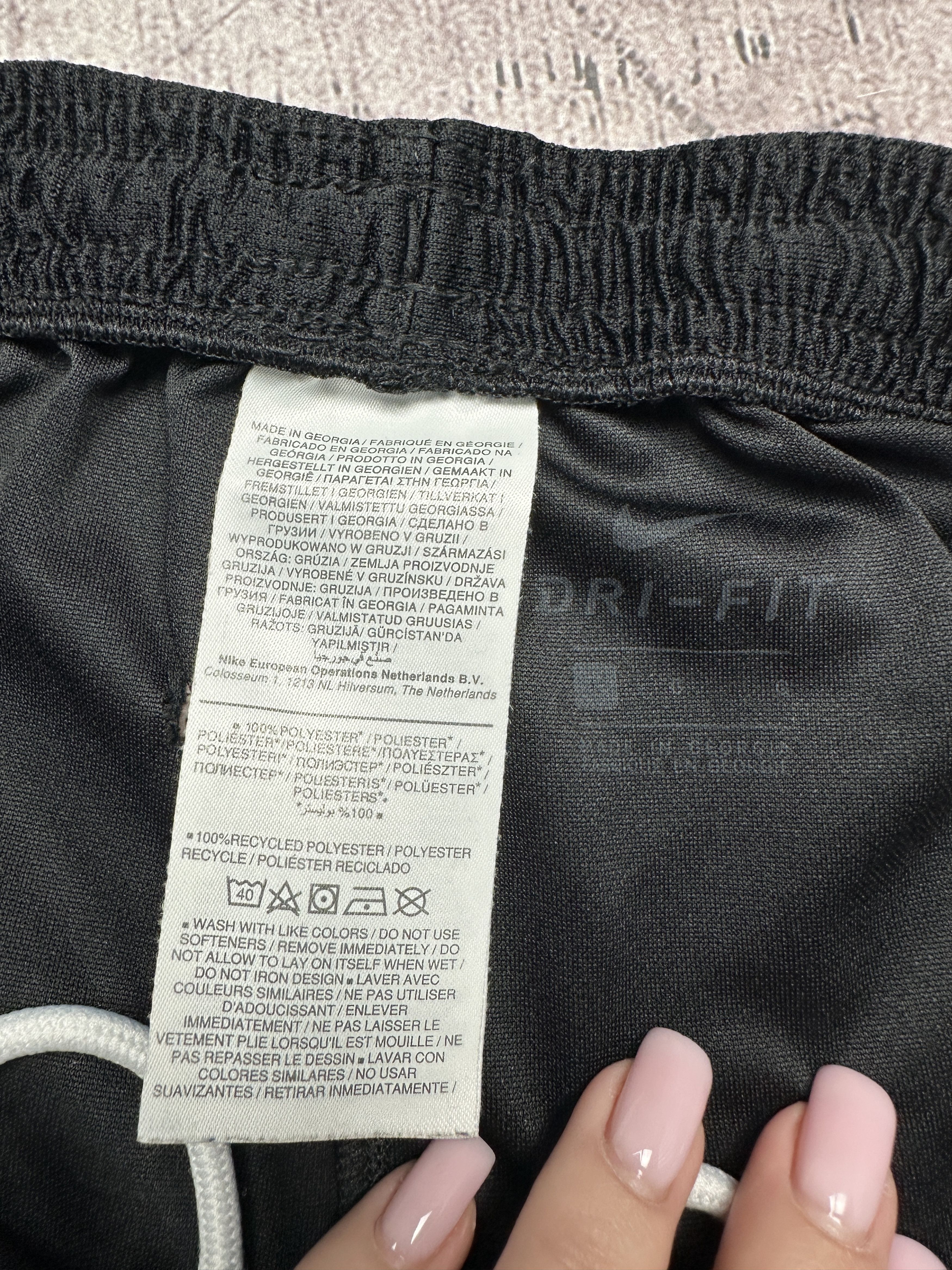 Nike Nike Dri Fit Vintage Mens Shorts Size US 34 / EU 50 - 5 Thumbnail