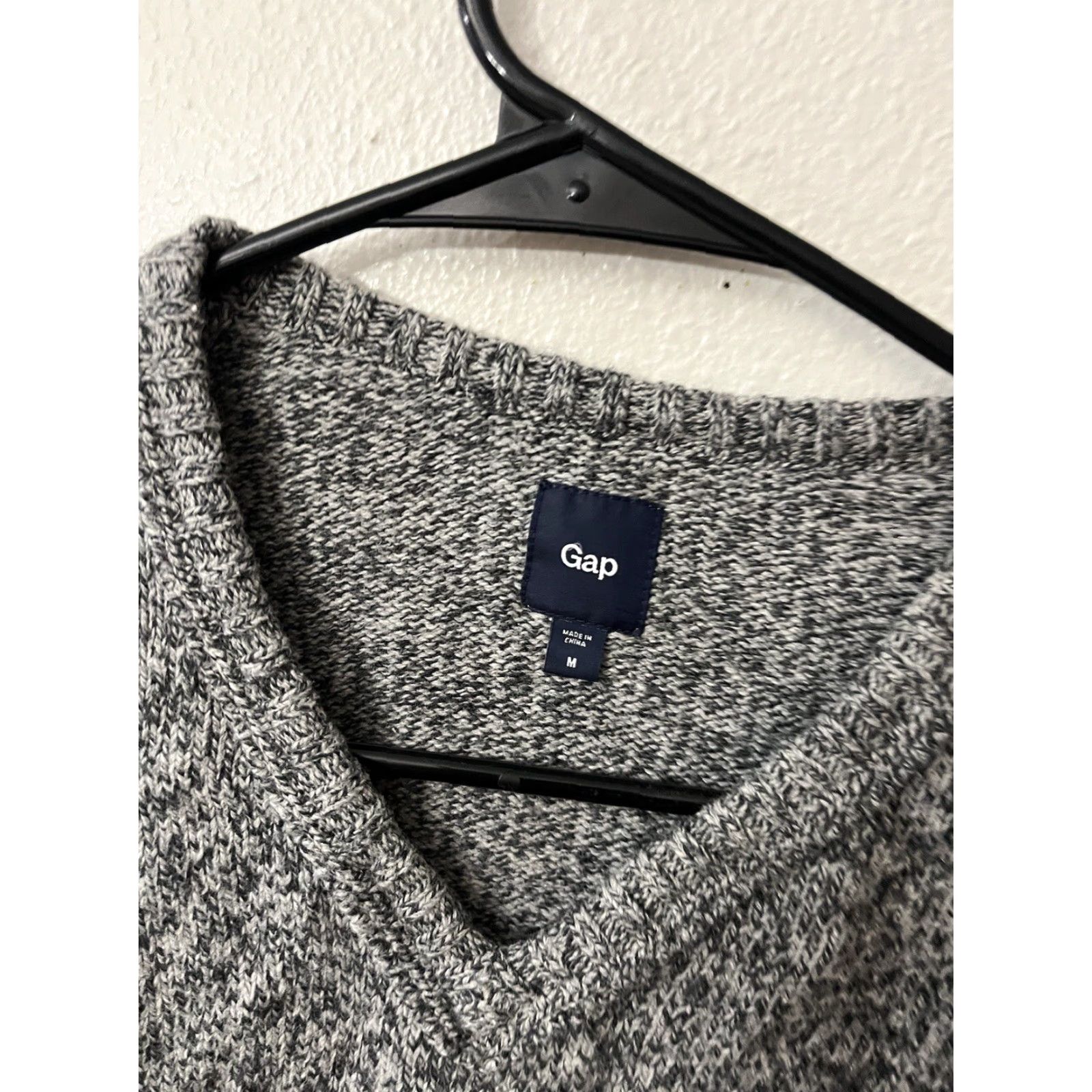 Gap Gap Sweater Mens Medium Charcoal Gray Cotton Wool Blend V-Neck Long Sleev Size US M / EU 48-50 / 2 - 3 Thumbnail