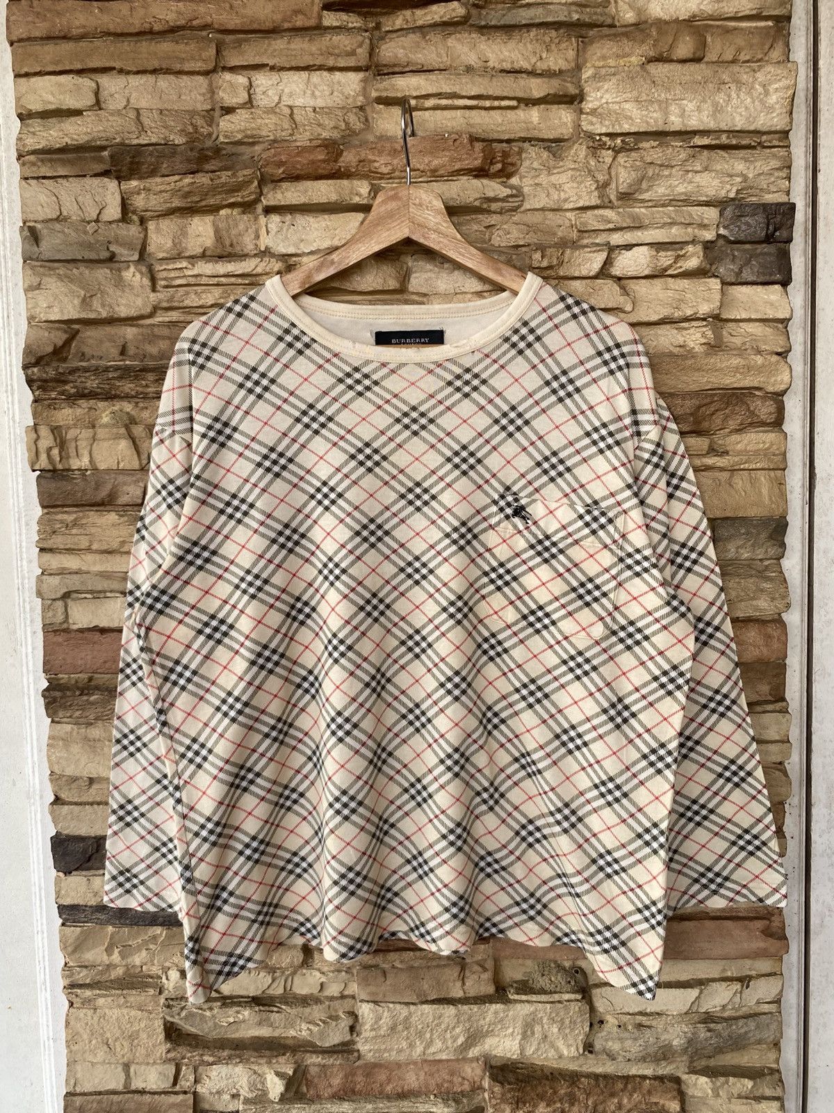 Burberry Vintage Burberry London Checkered Nova Check Classic Monogram Pocket Long Sleeve Tees Size US L / EU 52-54 / 3 - 1 Thumbnail