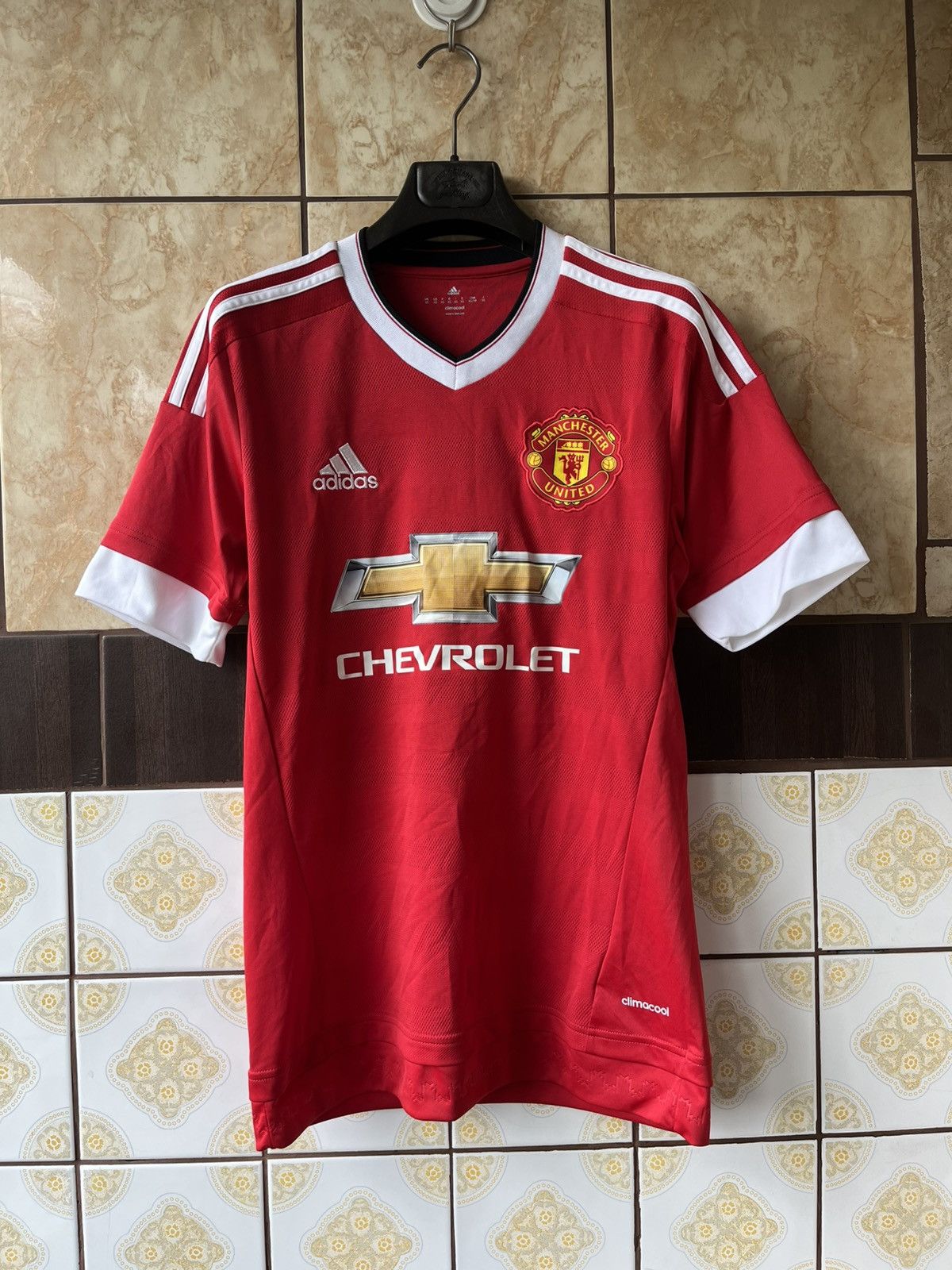 Adidas Adidas Manchester United 2015/2016 home jersey Size US XS / EU 42 / 0 - 1 Thumbnail