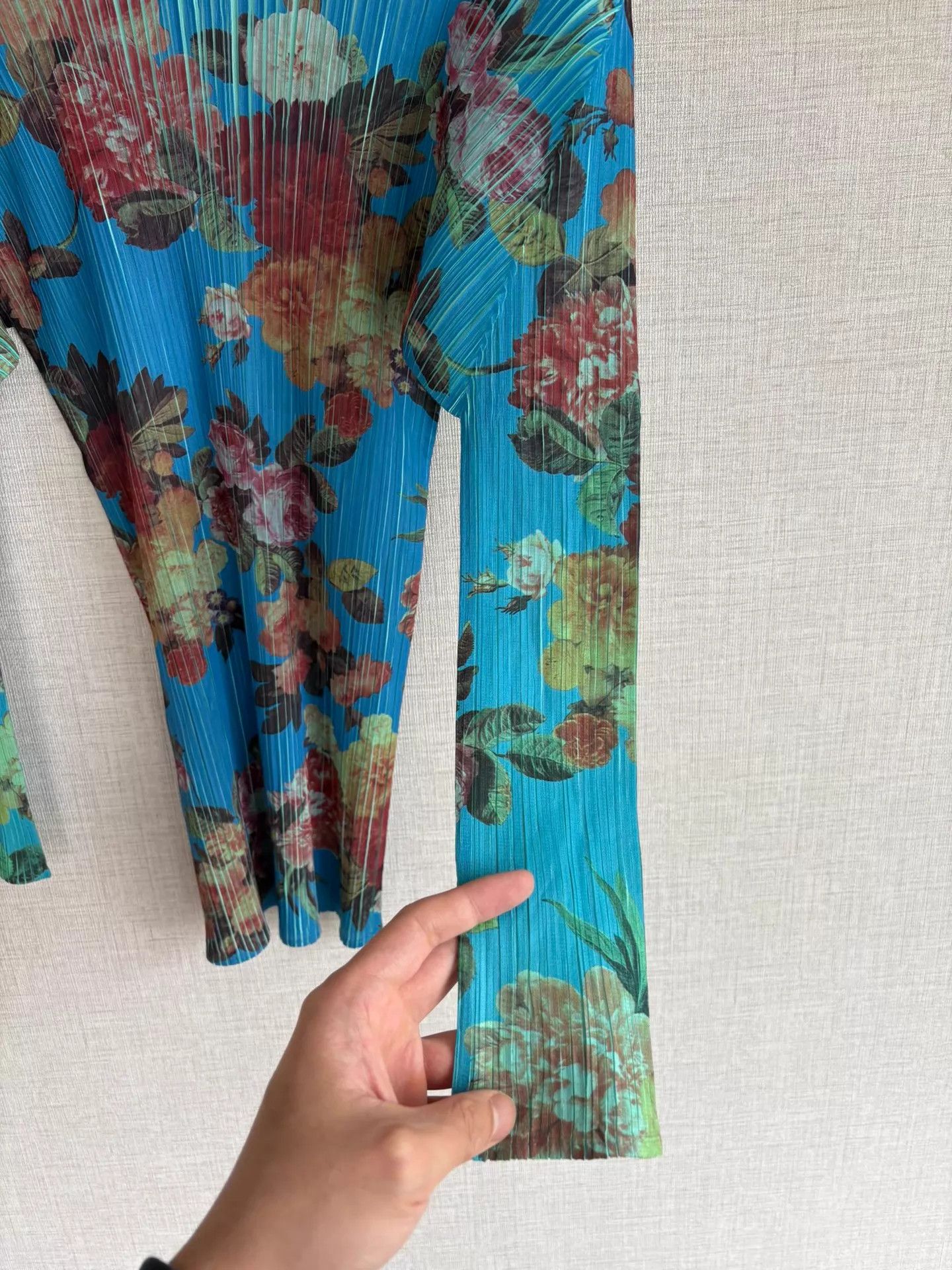 Pleats Please Issey Miyake PLEATS PLEASE blue printed longsleeve top Size S Size S / US 4 / IT 40 - 6 Thumbnail