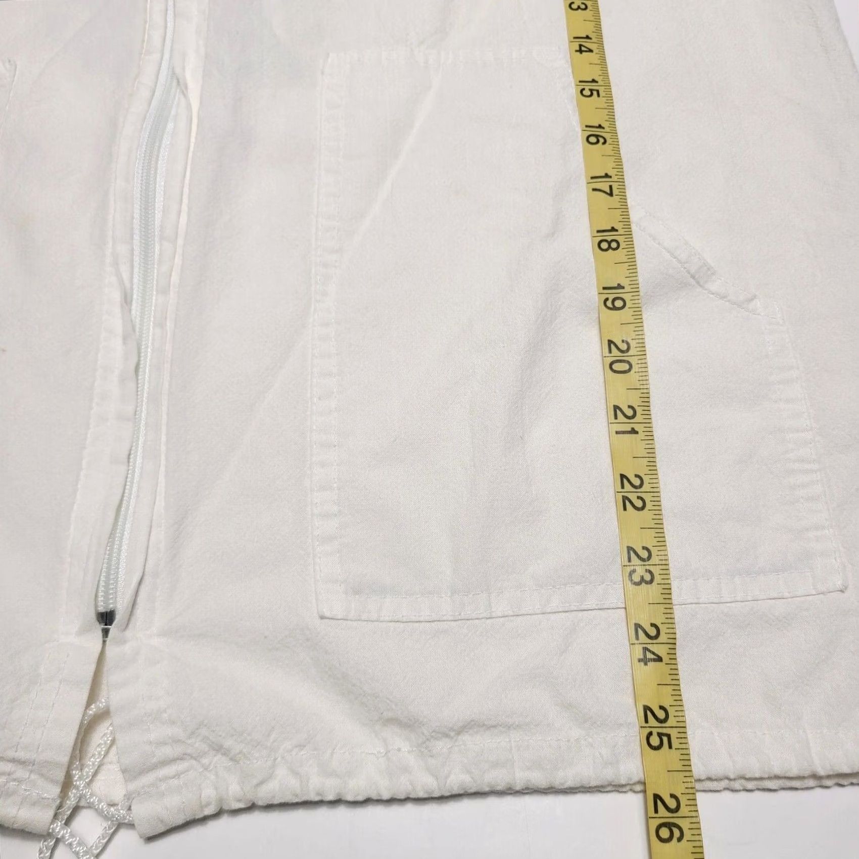 Harley Davidson VINTAGE Harley-Davidson Mexico Zip-Up Hooded Jacket White Lightweight Medium Men Zip Full Zip Hooded Windbreaker 90s Retro Logo Casual Size US M / EU 48-50 / 2 - 7 Thumbnail