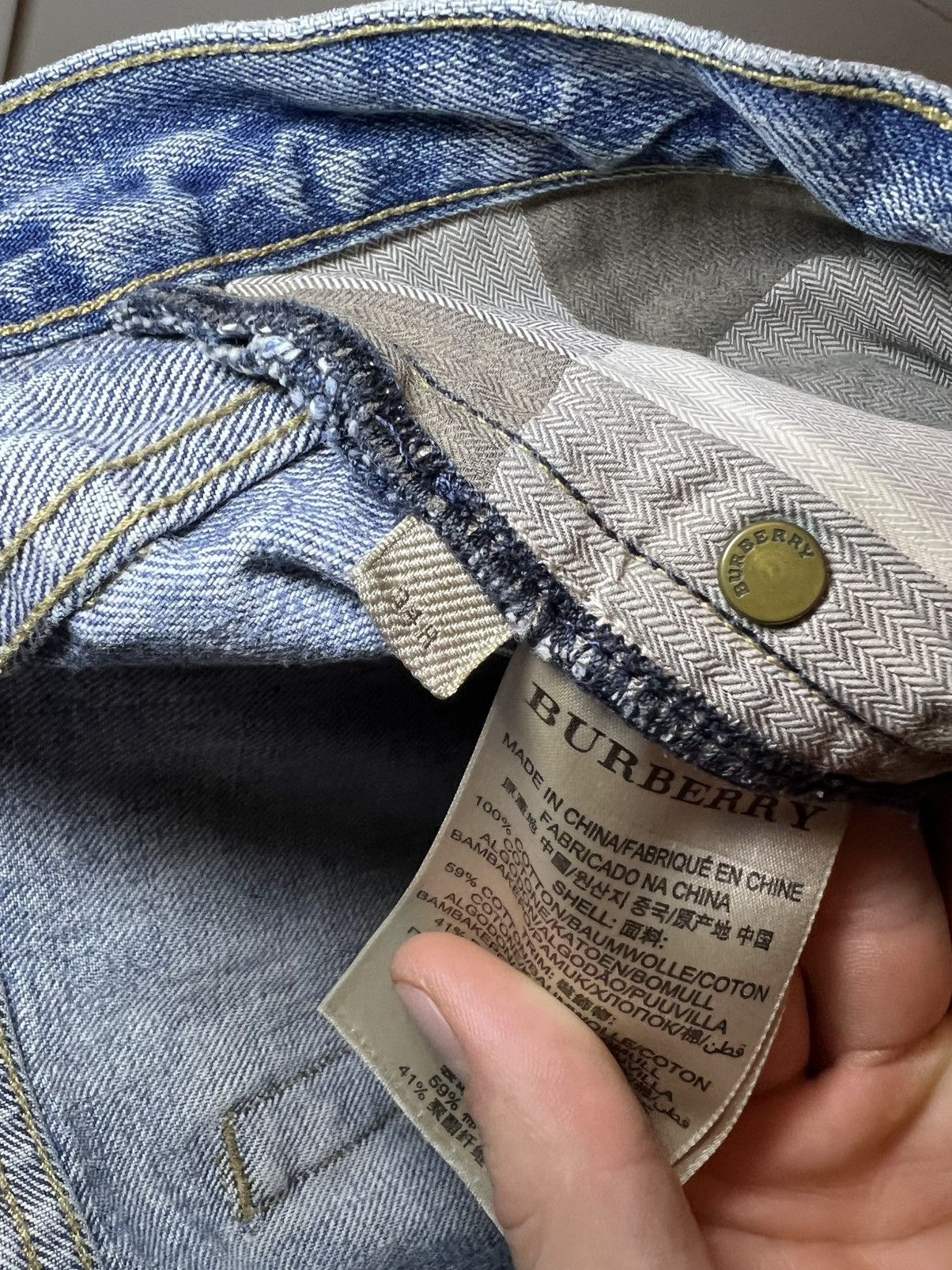 Burberry Vintage Burberry Brit slim faded jeans Size US 34 / EU 50 - 22 Thumbnail