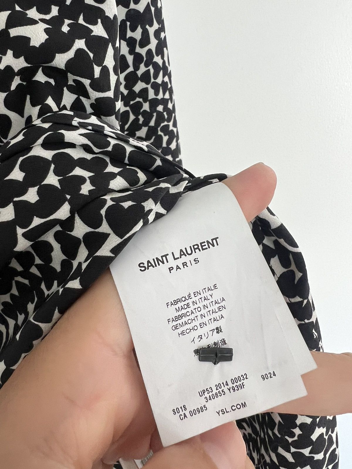 Saint Laurent Paris Hedi silk hearts shirt Size US M / EU 48-50 / 2 - 4 Thumbnail
