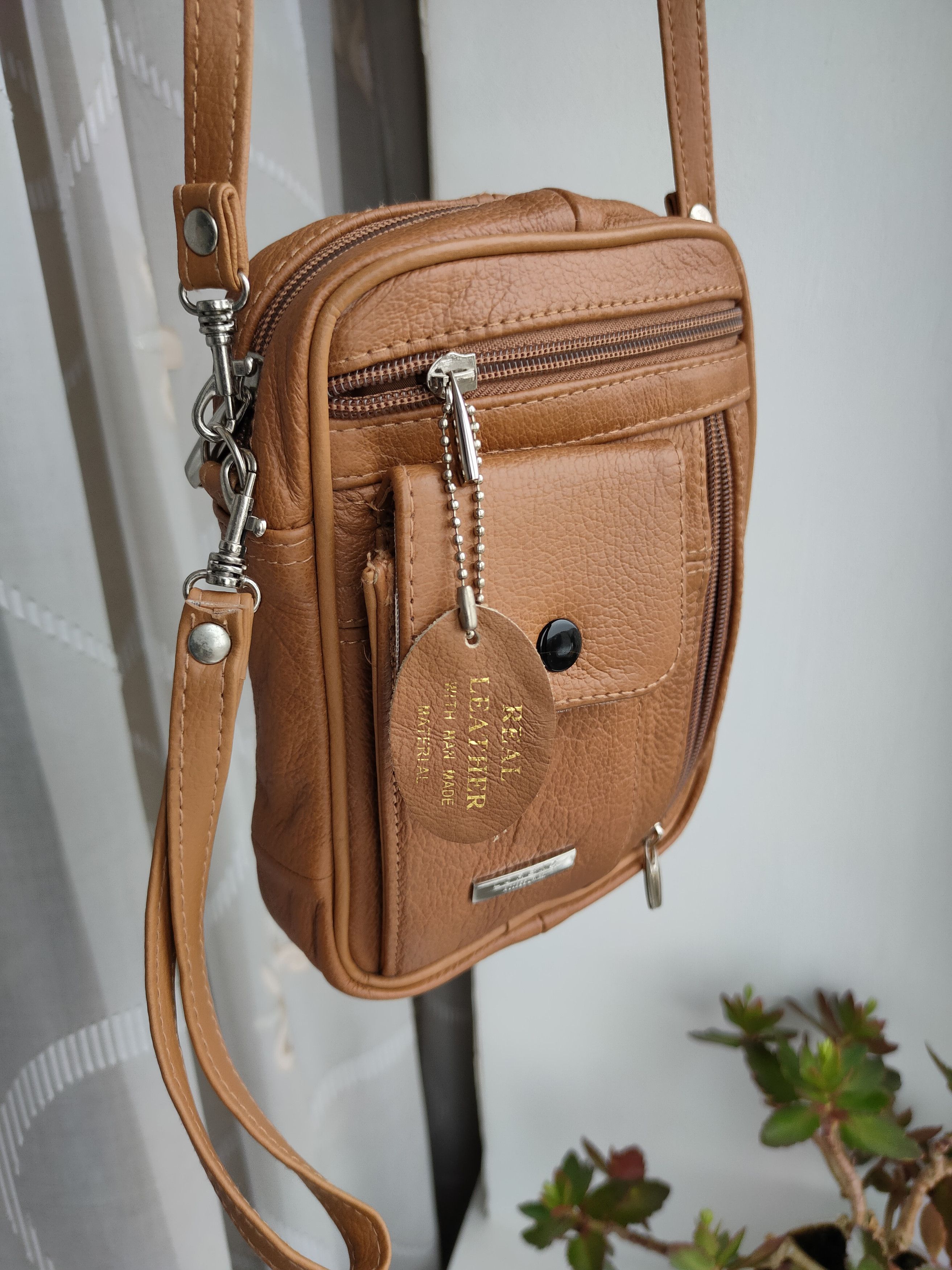 Leather Vintage Y2K Leather messenger bag Lorenz crossbody bag Size ONE SIZE - 2 Thumbnail