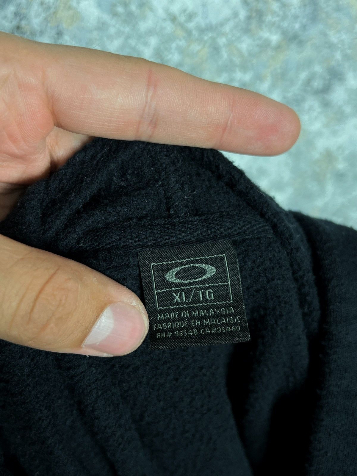 Oakley × Vintage Y2K Vintage Oakley Big Logo Zip Up Hoodie Streetwear Size US XL / EU 56 / 4 - 4 Thumbnail