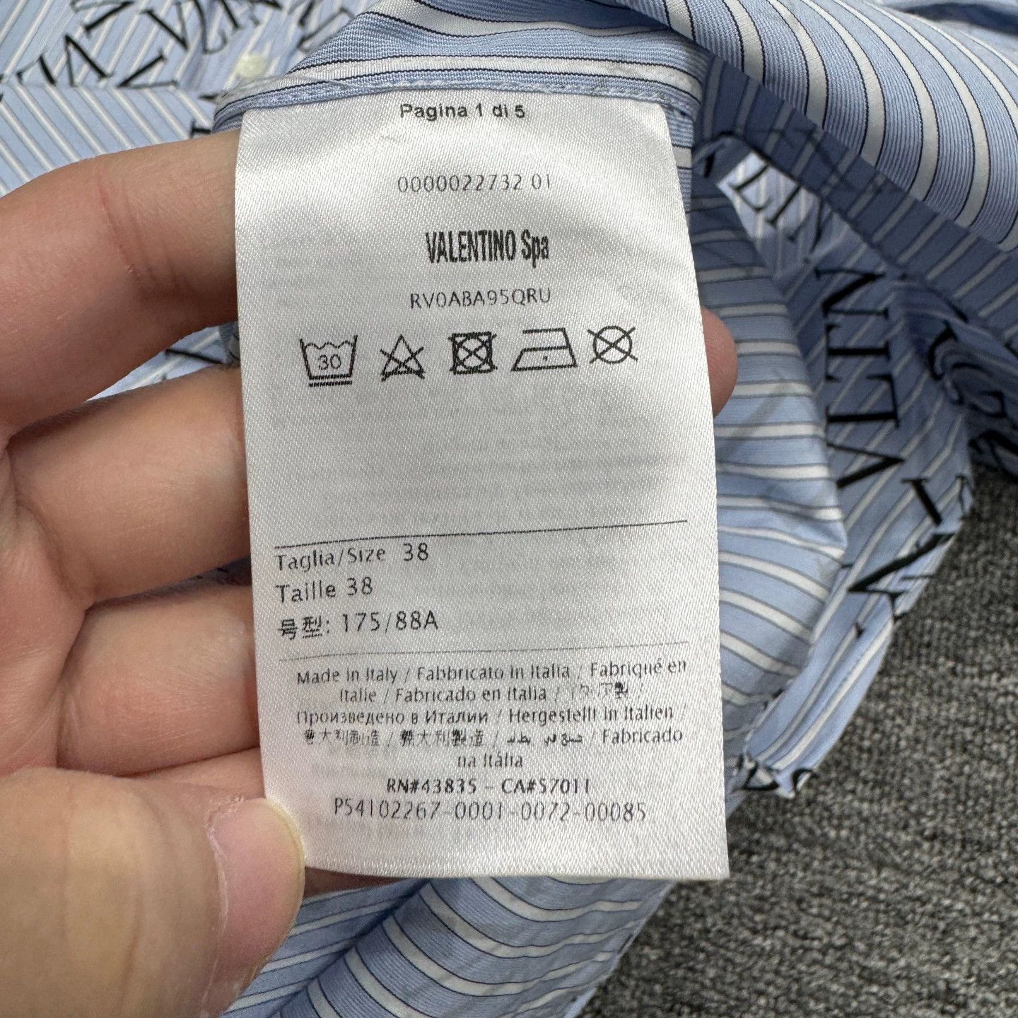 Valentino Valentino All Over Logo Print Shirt 38 Size US M / EU 48-50 / 2 - 3 Thumbnail