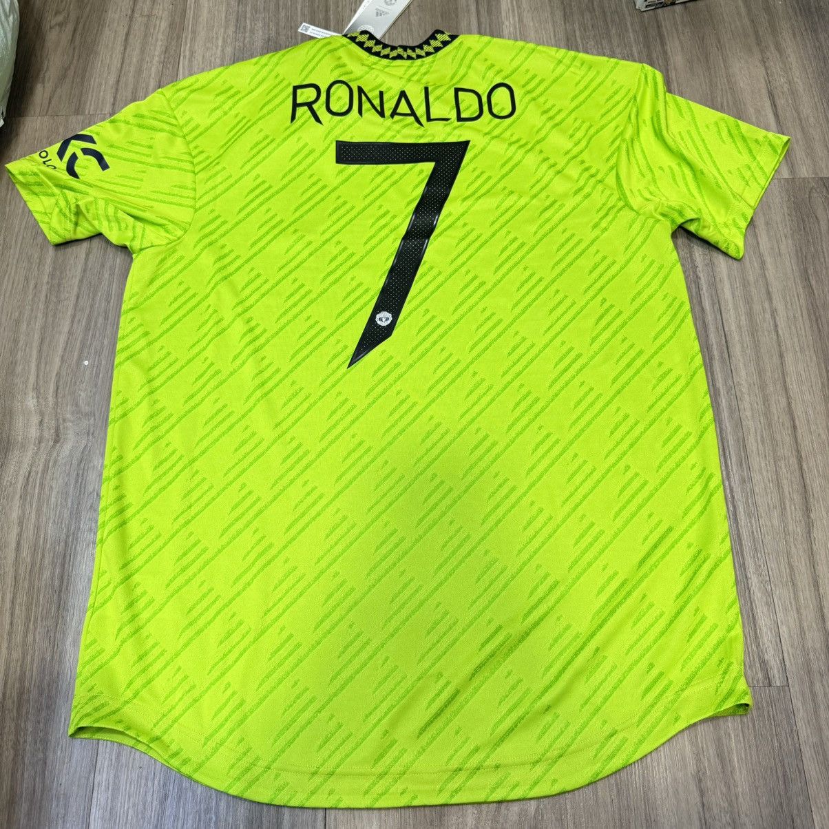 Adidas Manchester United 22/23 player issue shirt #7 Ronaldo (bnwt) Size US L / EU 52-54 / 3 - 2 Thumbnail
