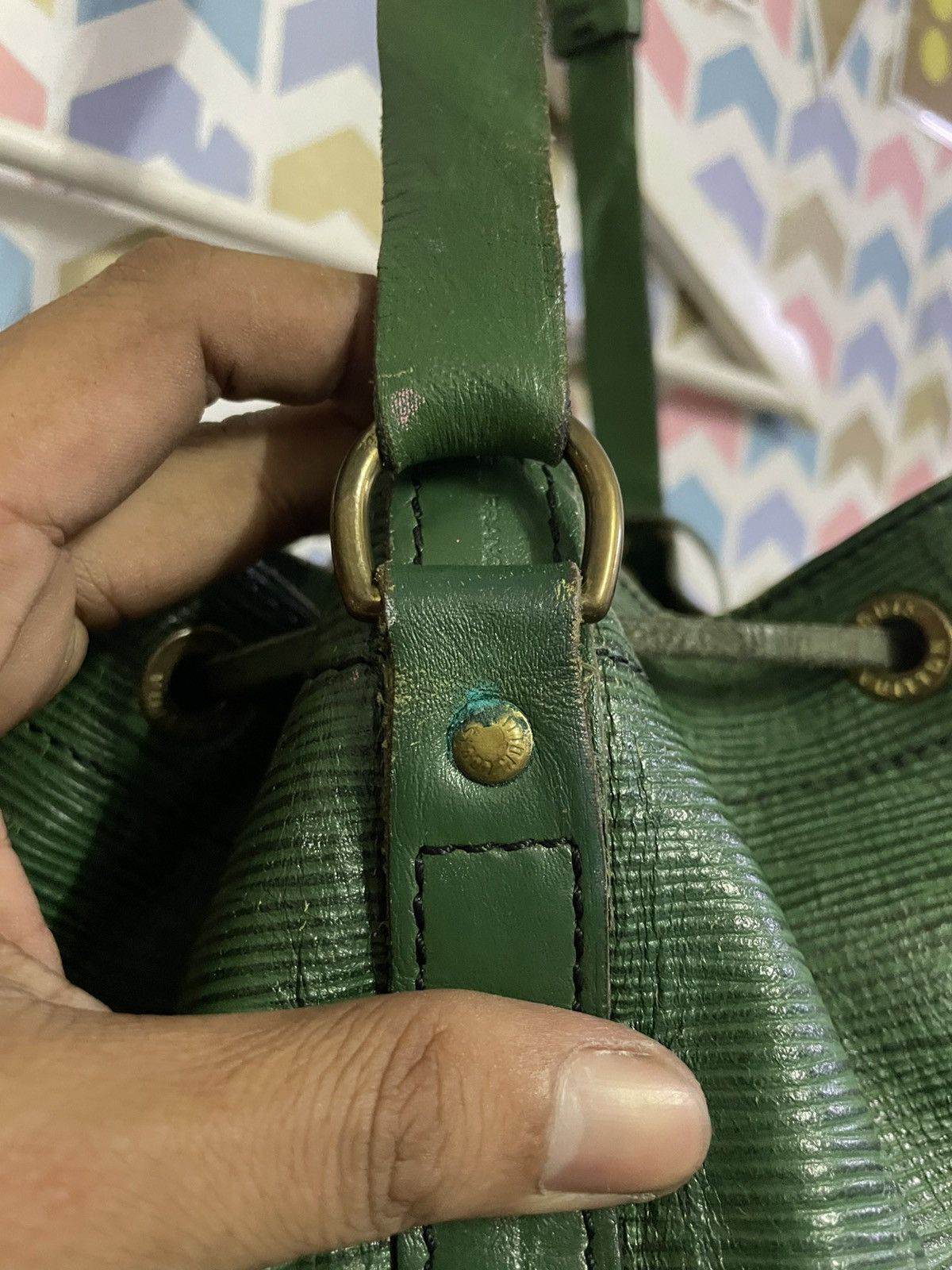 Louis Vuitton VINTAGE LOUIS VUITTON EPI NIO SHOULDER BAG LEATHER Size ONE SIZE - 13 Thumbnail