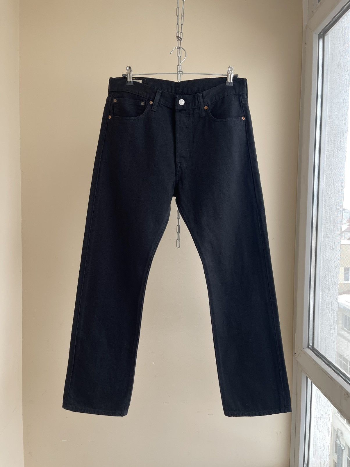 Levi's Premium 501 Straight Leg Regular Fit 5 Pocket Denim Jeans Size US 32 / EU 48 - 1 Thumbnail