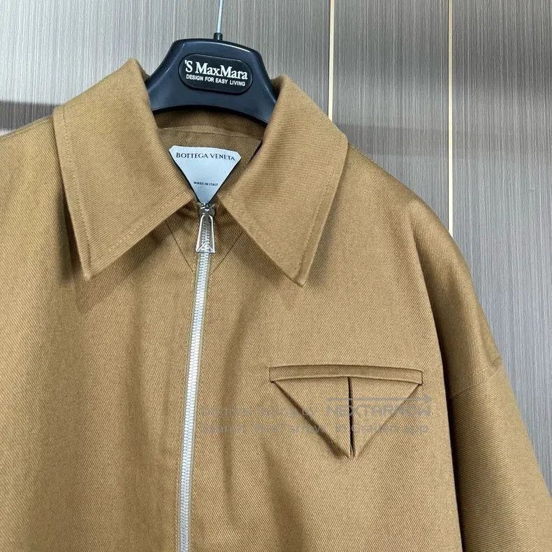 Bottega Veneta Bottega Veneta Brown Zip. Size US M / EU 48-50 / 2 - 3 Thumbnail