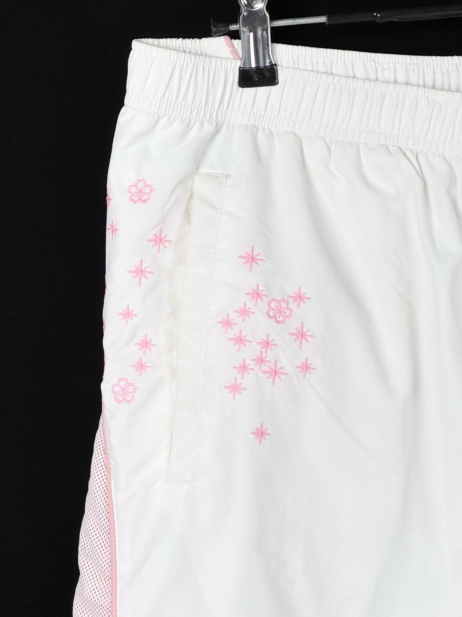 Supreme supreme aoi glow-in-the-dark track pant Size US 30 / EU 46 - 1 Thumbnail