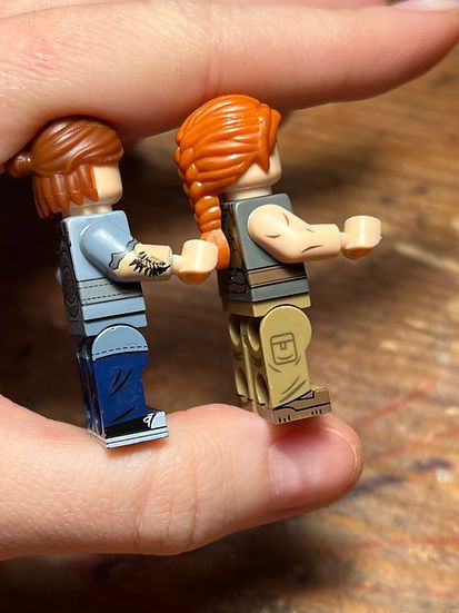 LEGO the last of us 2 minifigure matching keychain ellie Abby Size ONE SIZE - 9 Thumbnail