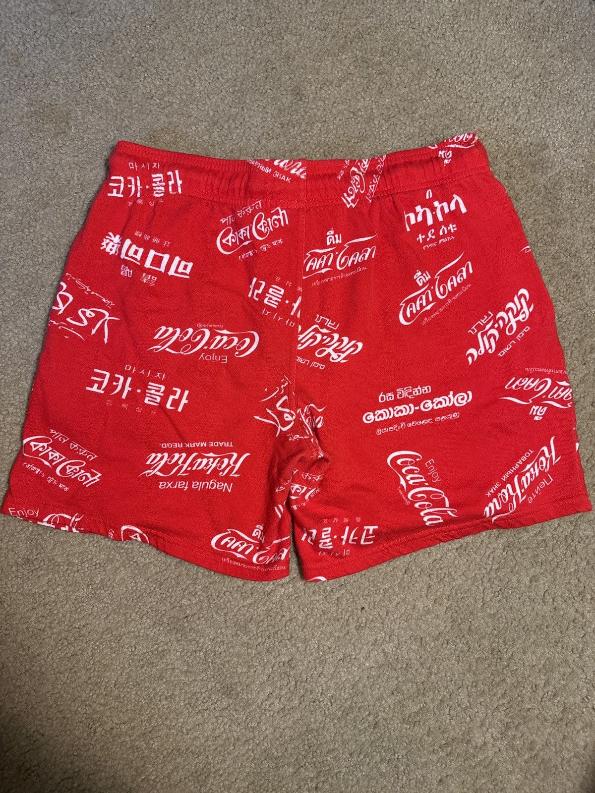 Coca Cola Coca-Cola Pattern Sweatshorts Size US 32 / EU 48 - 2 Thumbnail