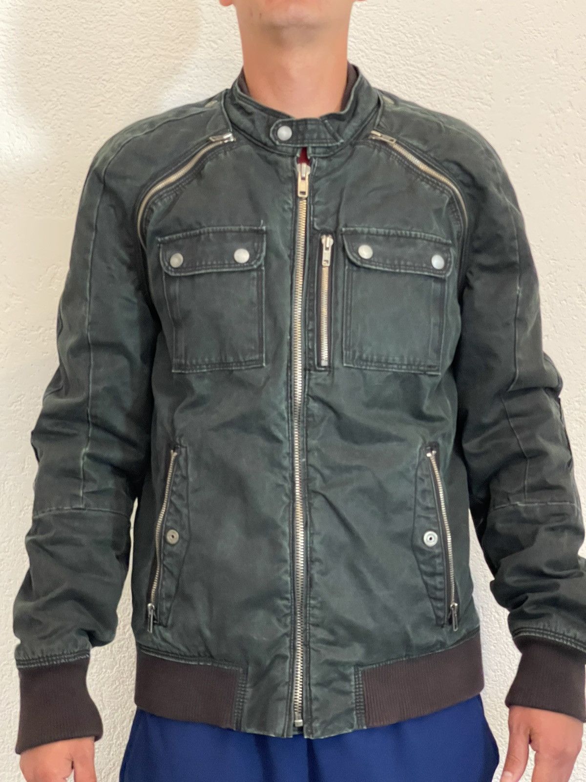 Diesel DIESEL ARCHIVE 2WAY AVANT GARDE DETACHABLE SLEEVE SIZE L Size US L / EU 52-54 / 3 - 2 Thumbnail