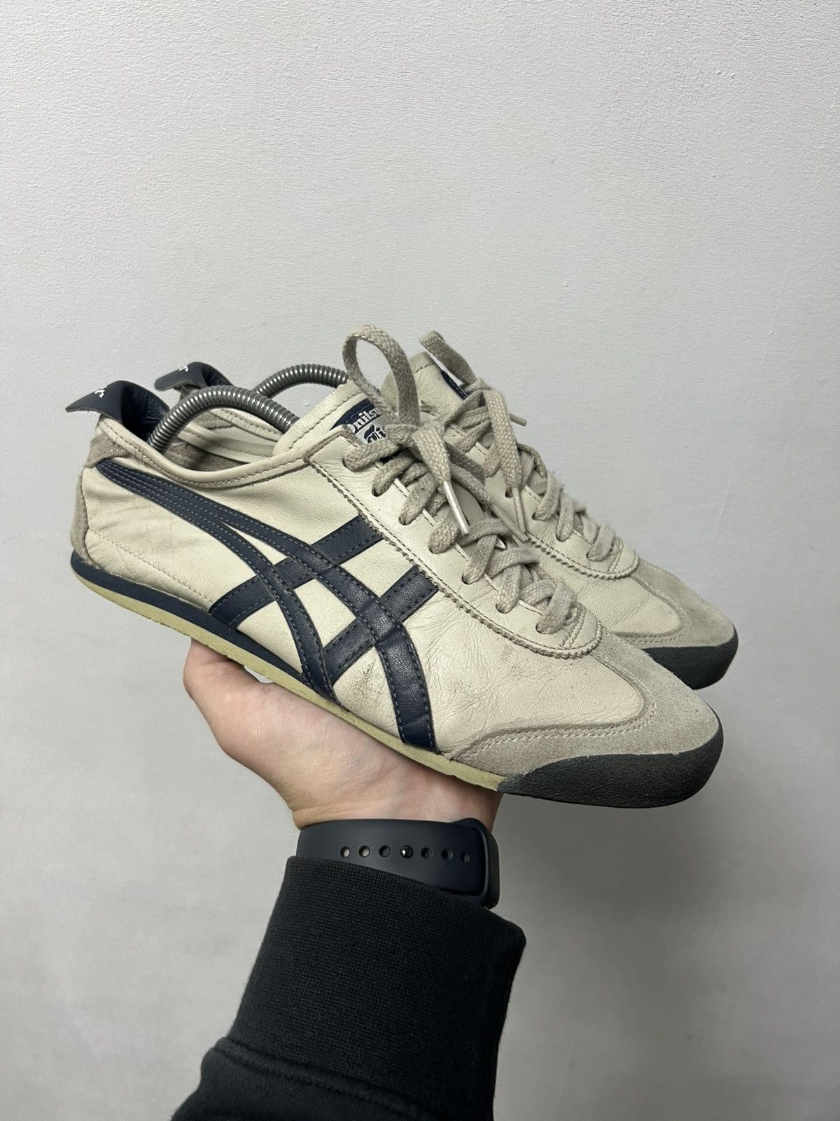 Asics Vintage Asics Onitsuka Tiger Low Top Sneakers Size US 11 / EU 44 - 1 Thumbnail