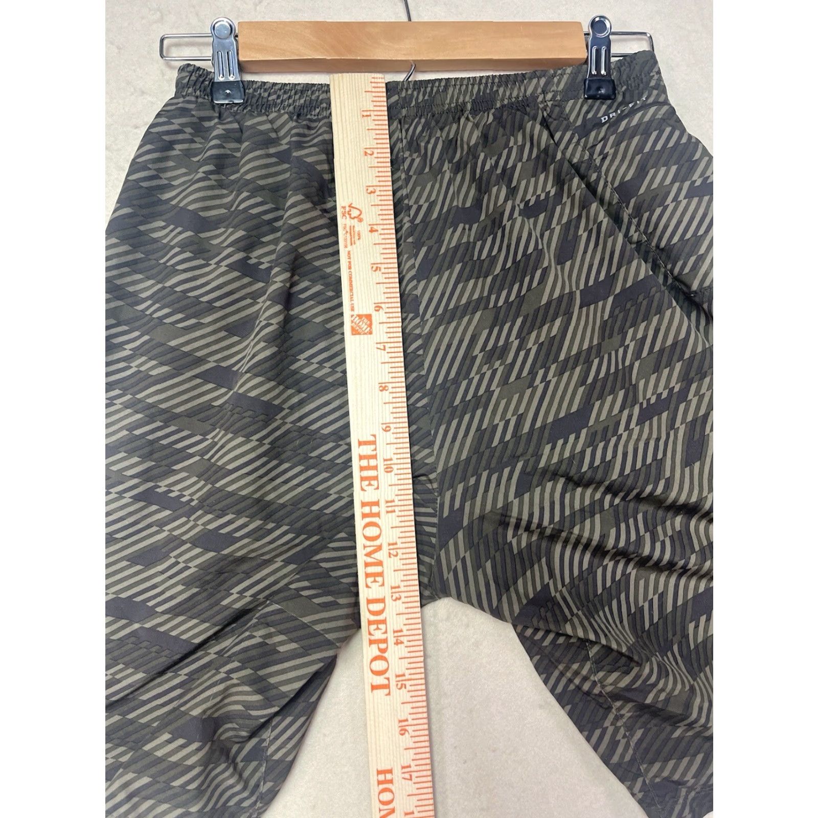 Nike Nike Dry Athletic Training Shorts Mal/Multi Brown Green Camo Camouflage Men S Small Size US 29 - 4 Thumbnail