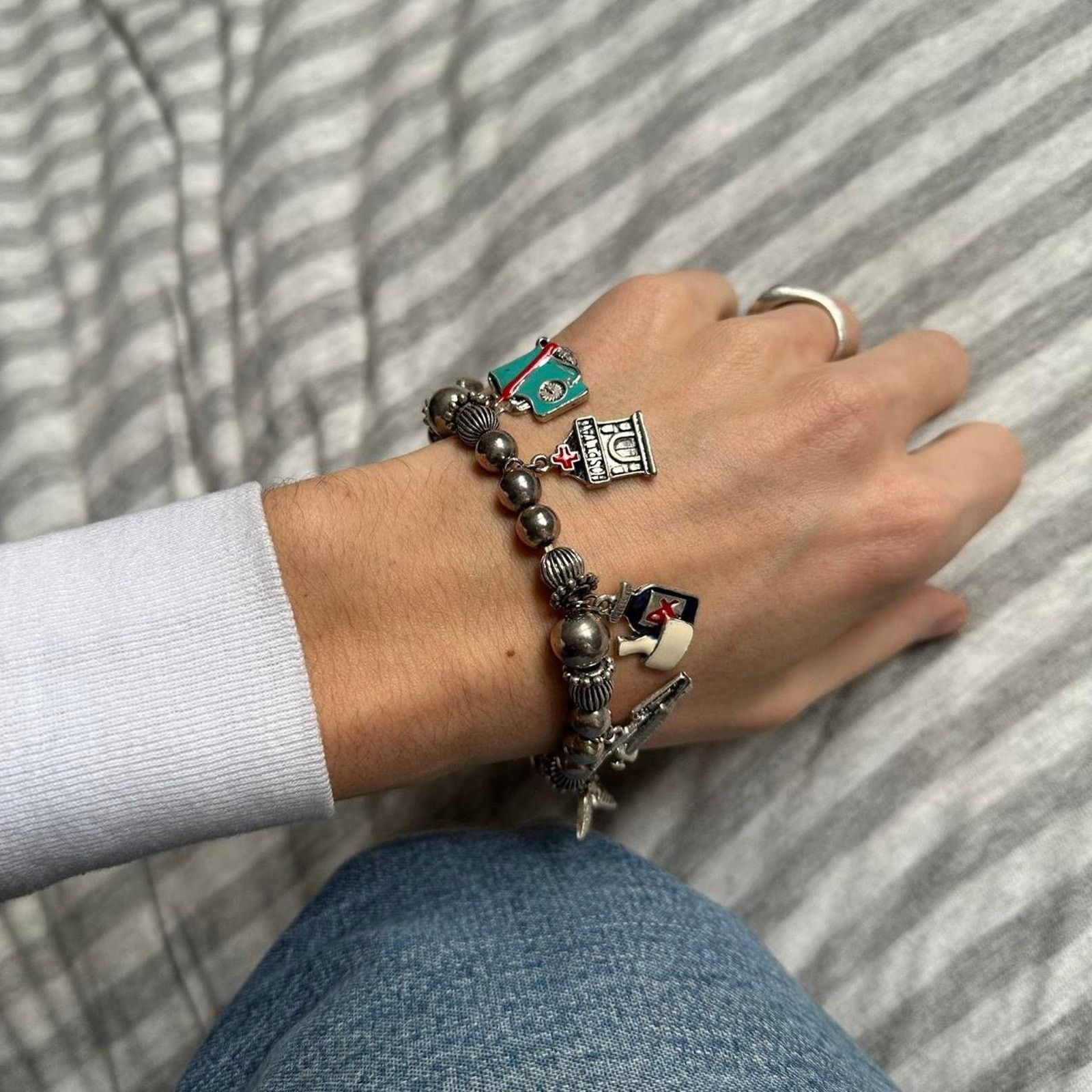 Vintage Vintage Silver Chunky Hospital Charm Pednant Bracelet Size ONE SIZE - 1 Thumbnail