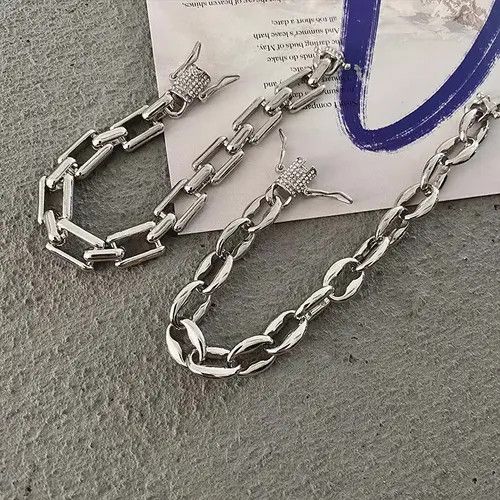 Designer Retro punk bracelet Size ONE SIZE - 2 Thumbnail