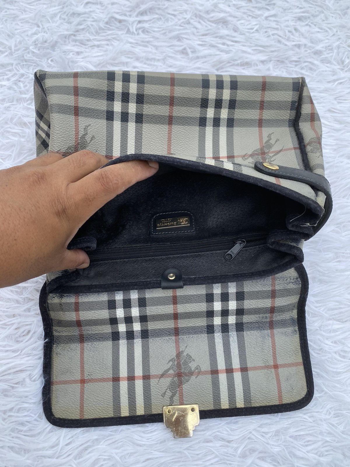 Burberry Rare Vintage 90s Burberry Nova Check Hand Bag Size ONE SIZE - 24 Thumbnail