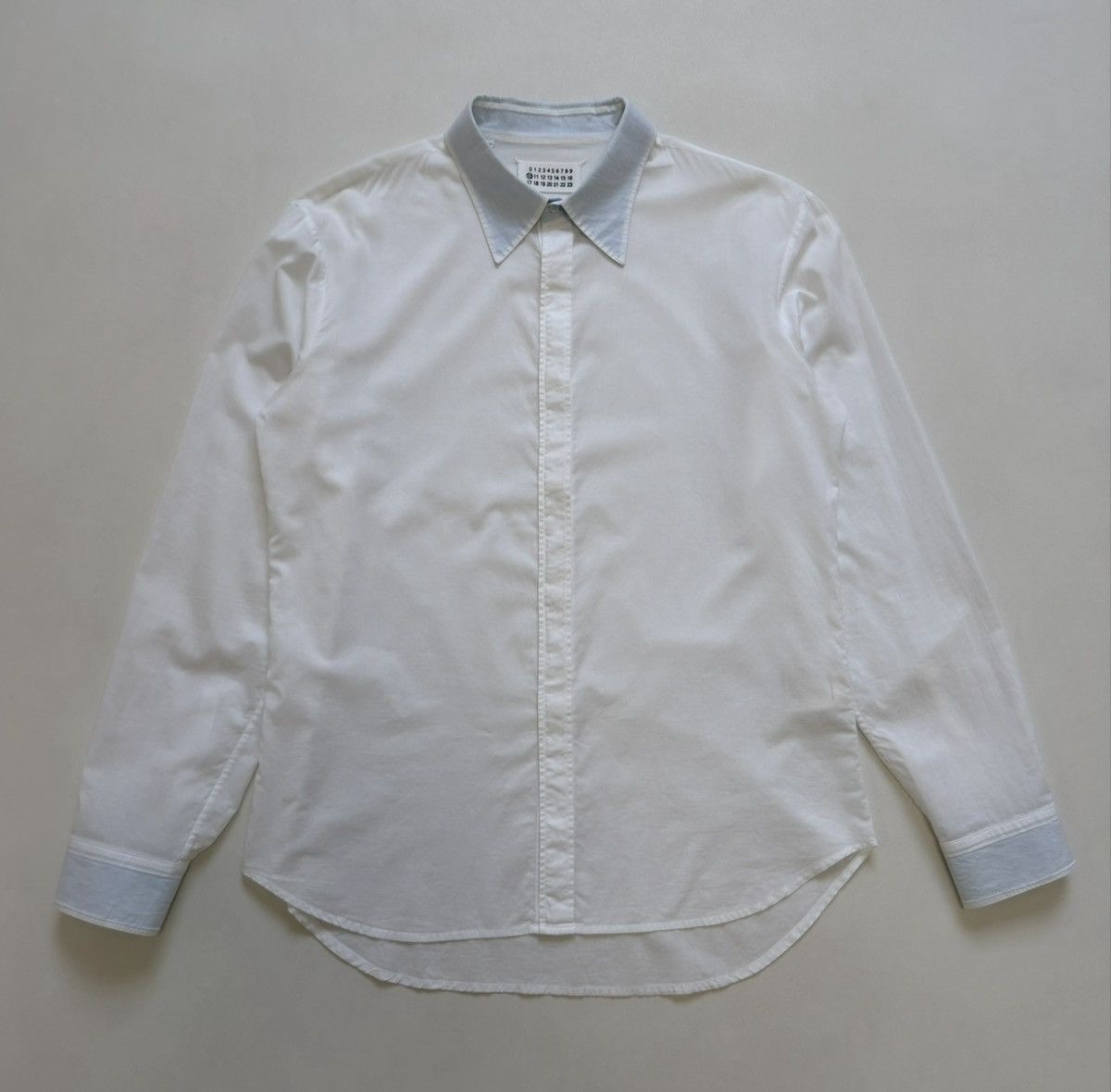 Maison Margiela S/S 06 ‘Contrast Facing’ White Cotton Shirt Size US L / EU 52-54 / 3 - 15 Thumbnail