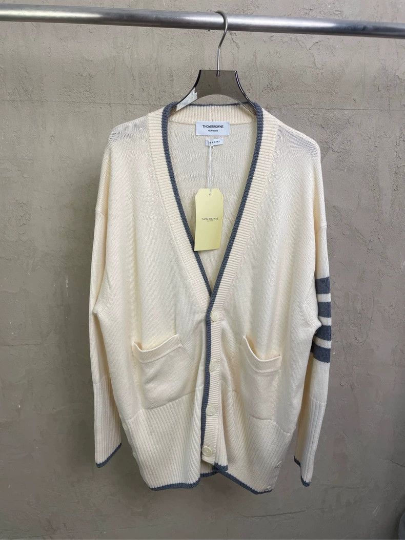 Thom Browne Thom Browne Size 00Oversize wool cardigan in off-white with Size US XS / EU 42 / 0 - 1 Thumbnail