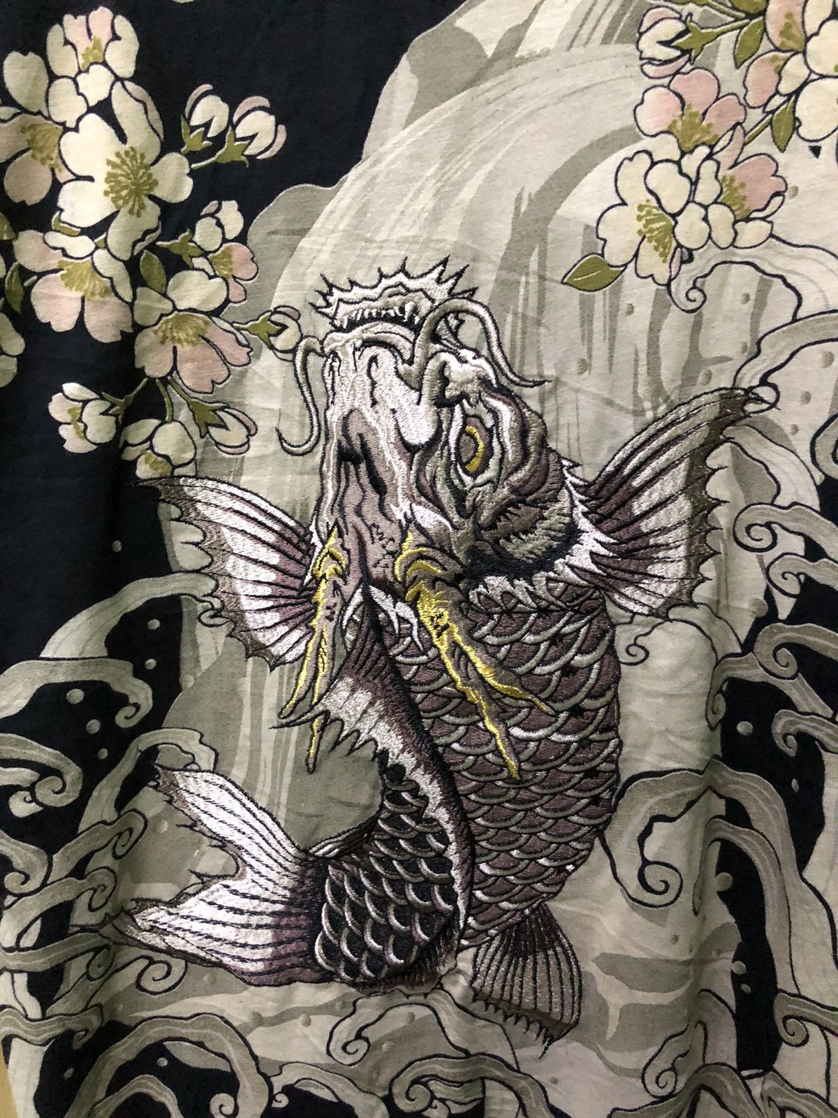Bullet Noise Vintage Sukajan Embroidered Fishkoi Shirt Tee Rare Size US L / EU 52-54 / 3 - 3 Thumbnail