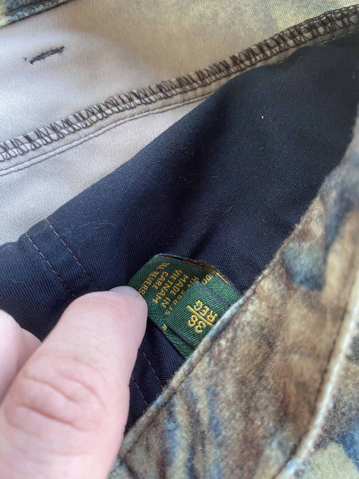 Vintage Vintage Y2K Cabelas Realtree Style Camo Cargo Soft Pants Size US 36 / EU 52 - 8 Thumbnail