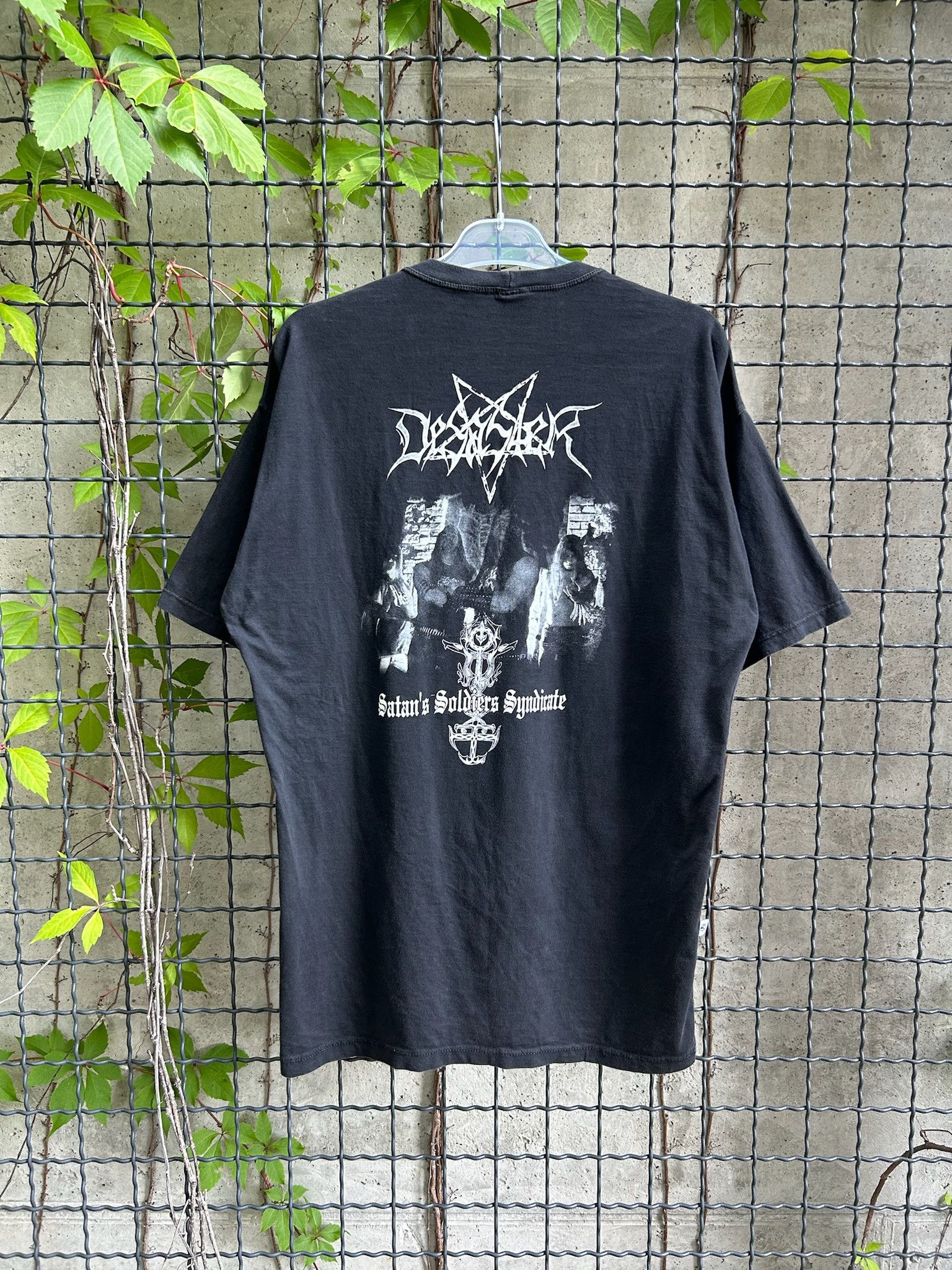 Band Tees × Vintage Desaster Vintage 2000s Satan's Soldiers Syndicate Band Tee Size US L / EU 52-54 / 3 - 2 Thumbnail
