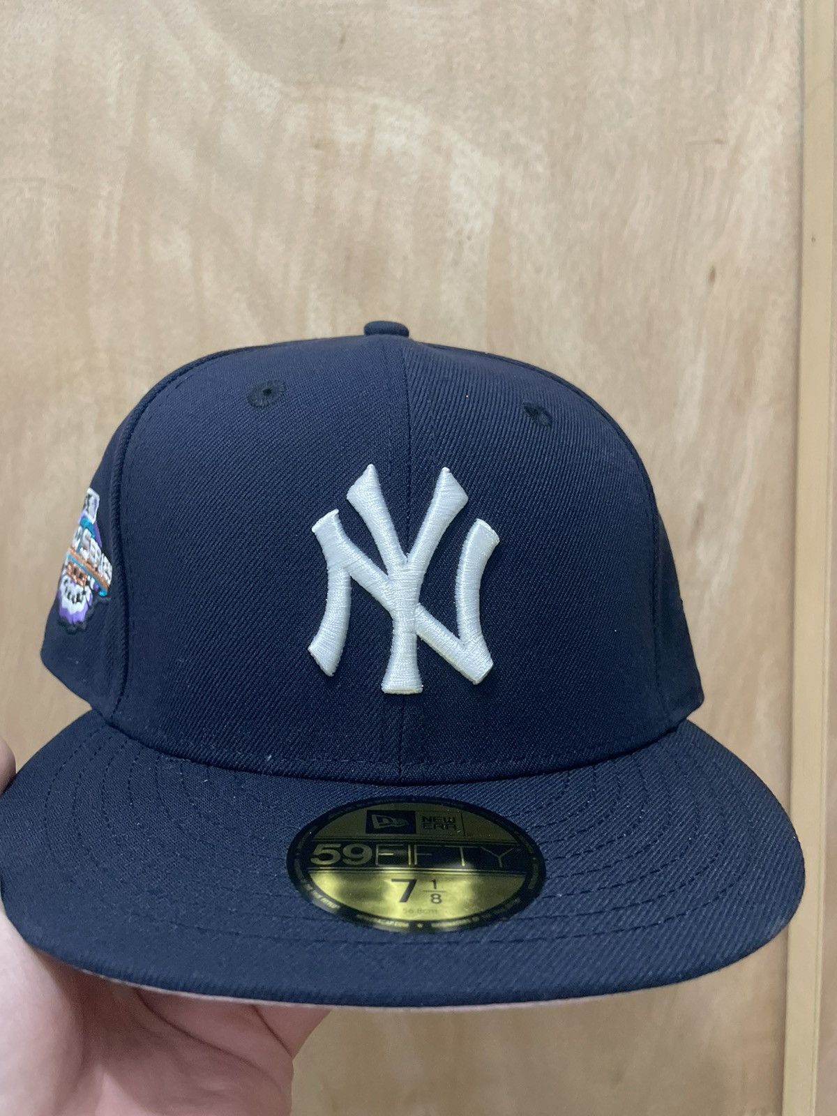 New Era Hat club exclusive New York 2001 World Series pink uv7 1/8 Size ONE SIZE - 2 Thumbnail