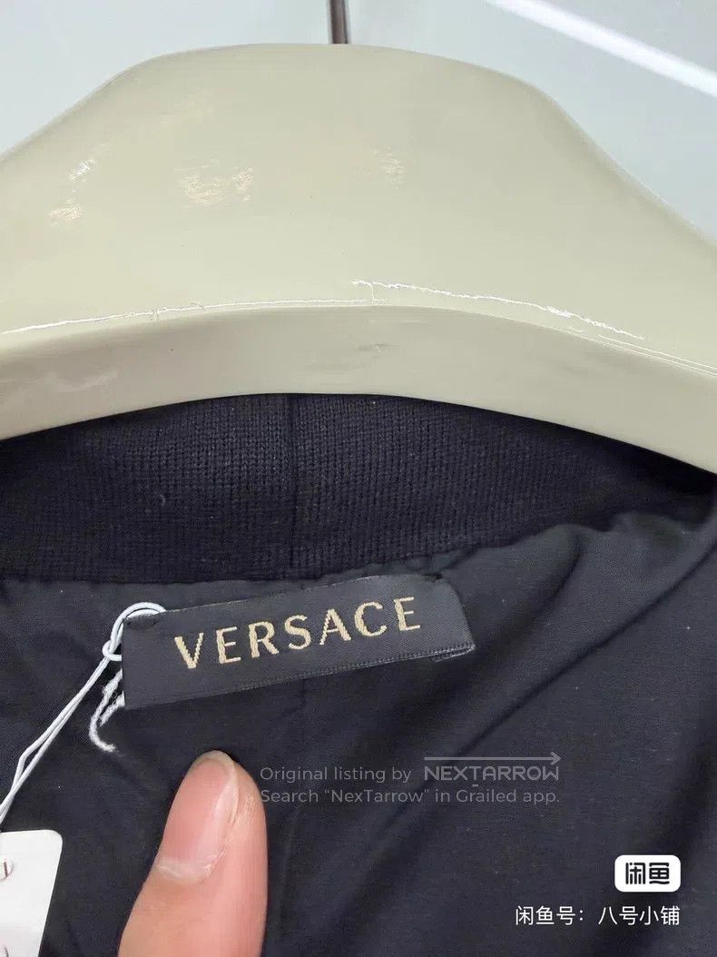 Versace Versace A luxury sweatshirt full of diamonds and ultra-cra Size US M / EU 48-50 / 2 - 3 Thumbnail