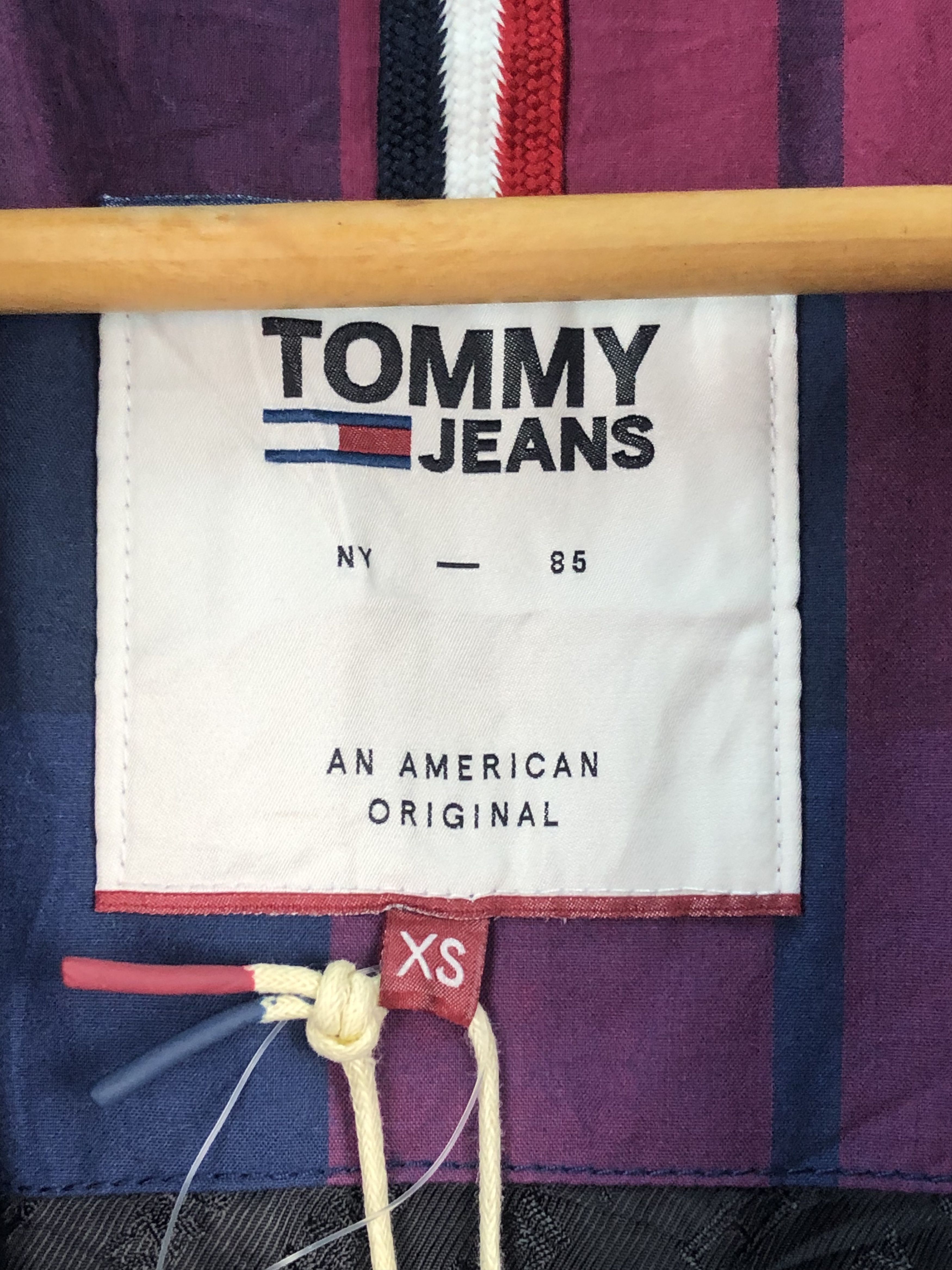 Tommy Hilfiger Vintage Tommy Jeans Puffer Down Jacket Multicolour J0107 Size US S / EU 44-46 / 1 - 4 Thumbnail