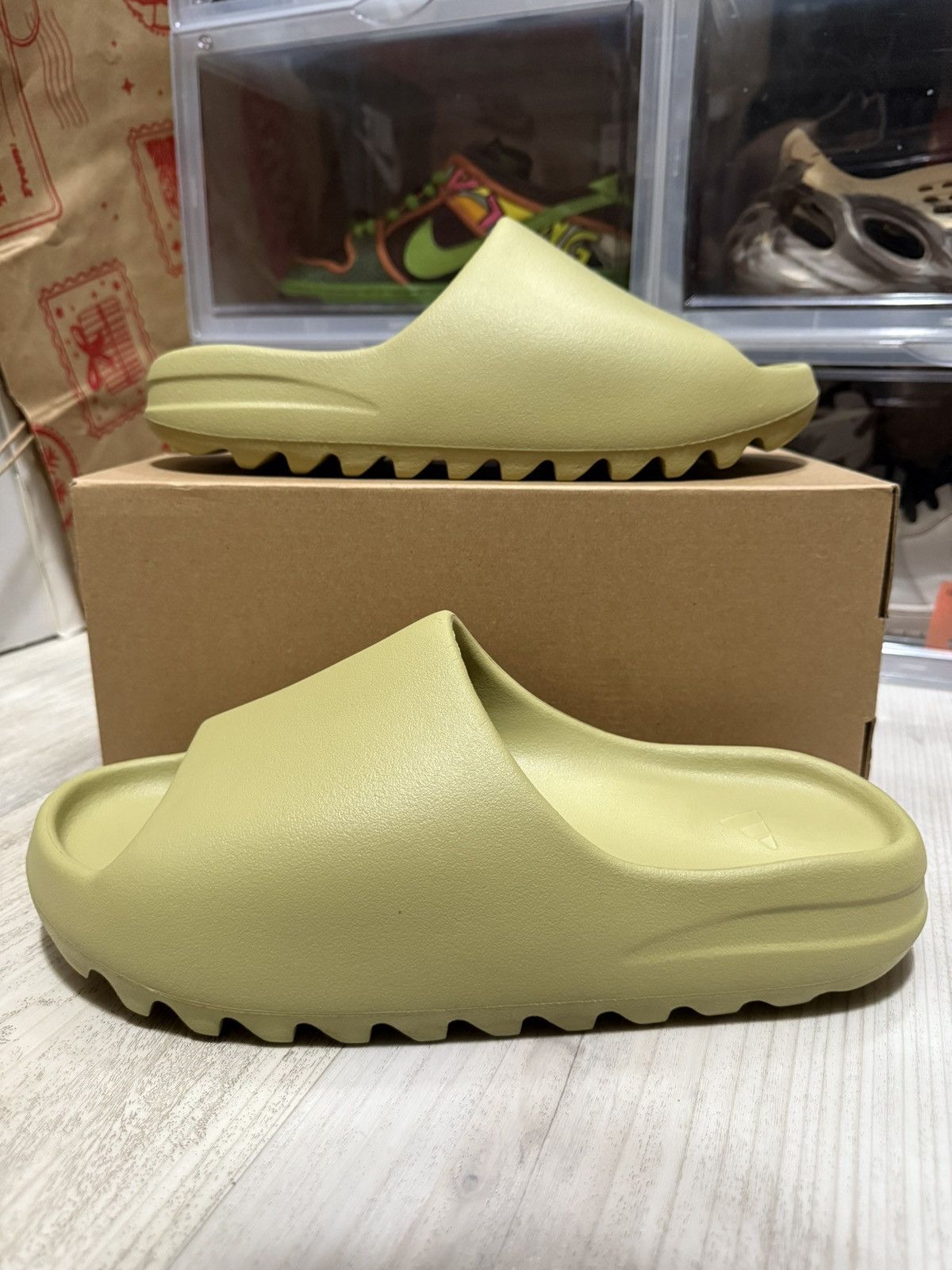 Adidas × Kanye West Adidas Yeezy Slide Resin 2022 Size US 13 / EU 46 - 2 Thumbnail