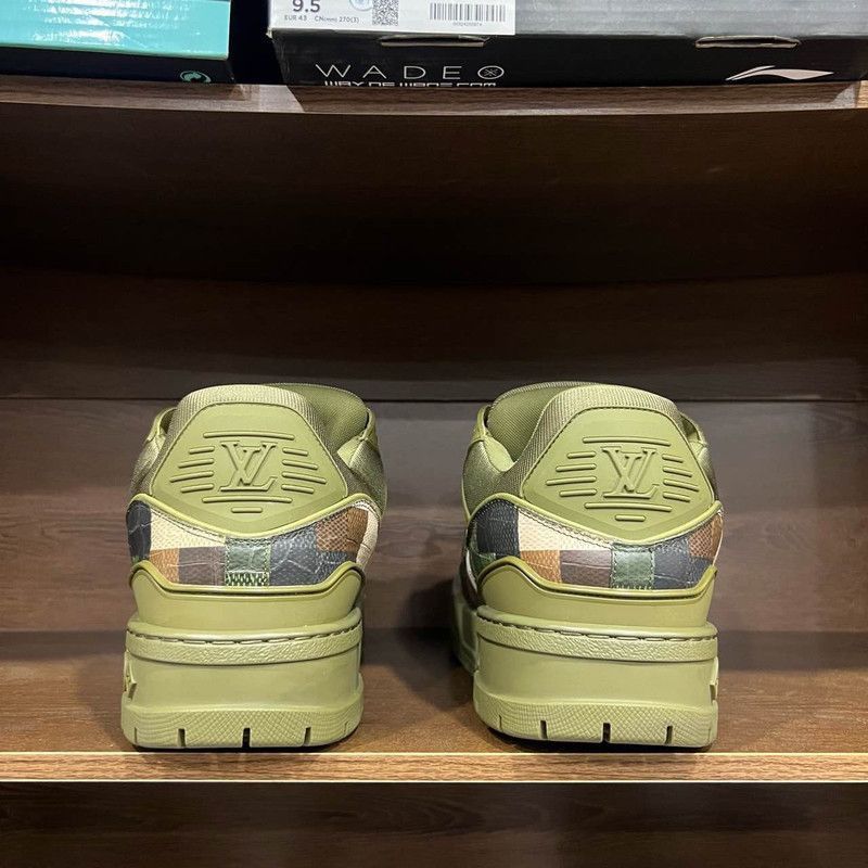 Louis Vuitton Louis Vuitton Trainer Maxi Green Low-Top Sneakers -2508 Size US 10.5 / EU 43-44 - 3 Thumbnail