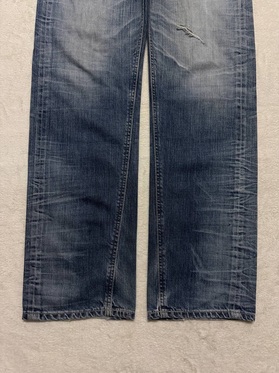 Japanese Brand THRASHED 90s Edwin Sick Faded Distressed Twist Leg Blue Jean Size US 32 / EU 48 - 11 Thumbnail