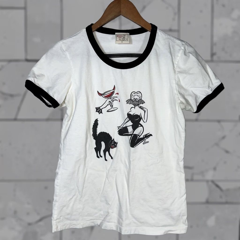 Vintage VTG Mischief Made Larissa White Graphic Tee Womens Size M Size M / US 6-8 / IT 42-44 - 1 Thumbnail