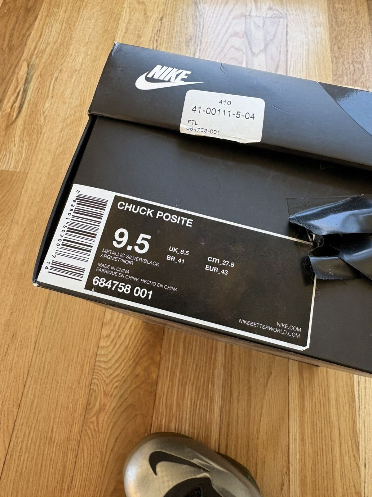 Nike Size 9.5 - Nike Chuck Posite Metallic Silver Charles Barkley Size US 9.5 / EU 42-43 - 12 Thumbnail