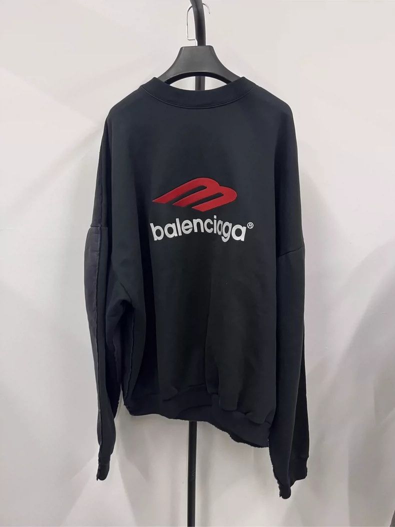 Balenciaga Balenciaga Long Sleeve Hoodie 3B Design-2505 Size US XS / EU 42 / 0 - 2 Thumbnail
