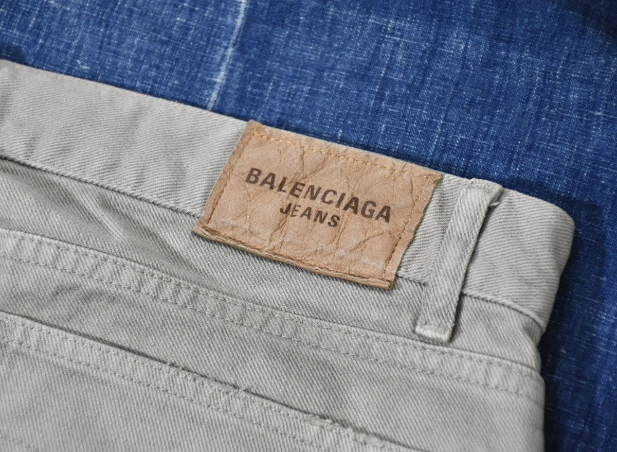 Balenciaga Balenciaga Baggy Denim Jeans Size US 36 / EU 52 - 10 Thumbnail