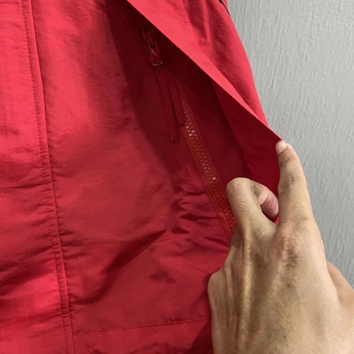 Honda Vintage Honda Racing x Budweiser HPD Red Windbreaker Jacket Size US XL / EU 56 / 4 - 9 Thumbnail