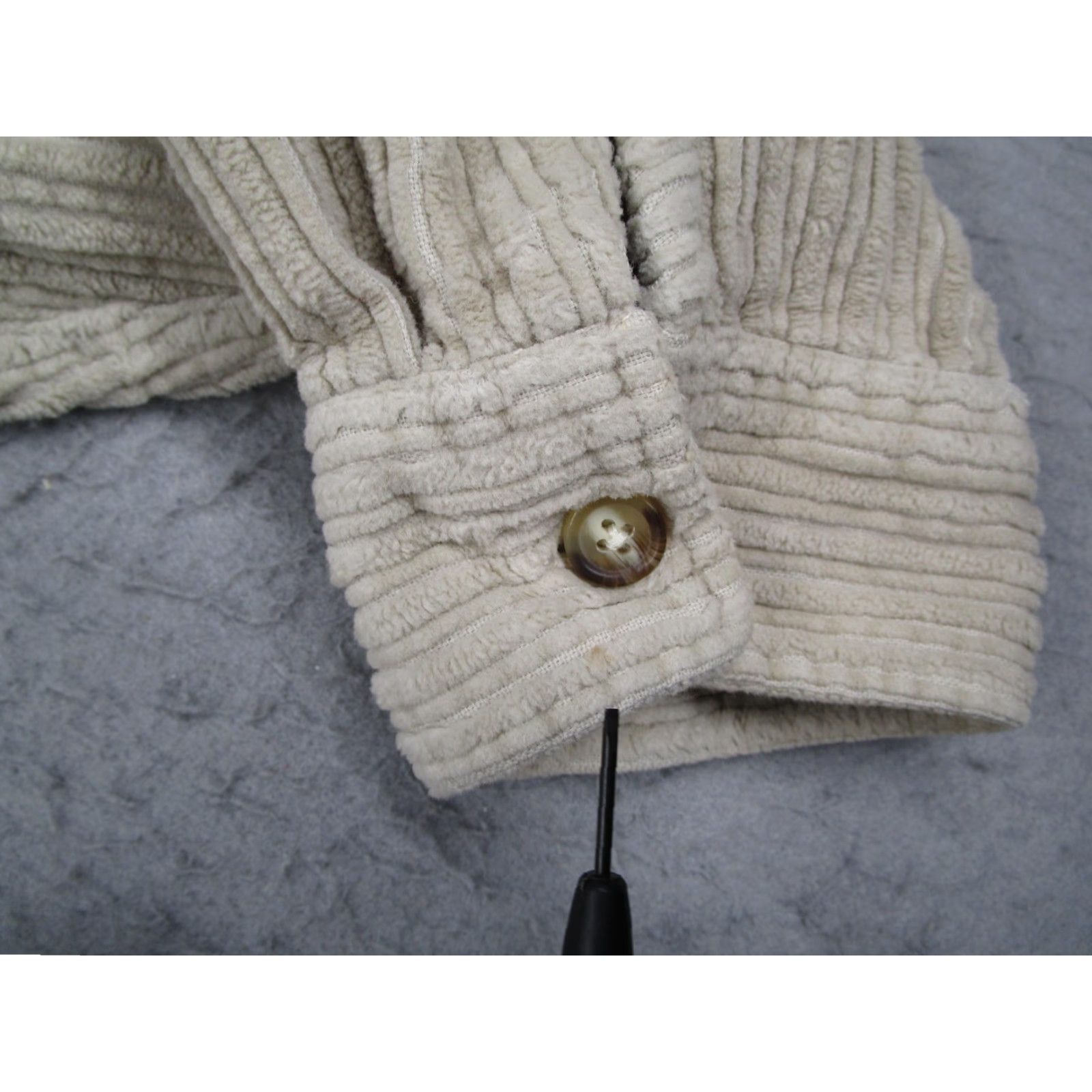 Vintage VINTAGE Drifter Mens Shirt Large Beige Corduroy Button-Front Long Sleeve Pockets 90s Retro Size US L / EU 52-54 / 3 - 6 Thumbnail