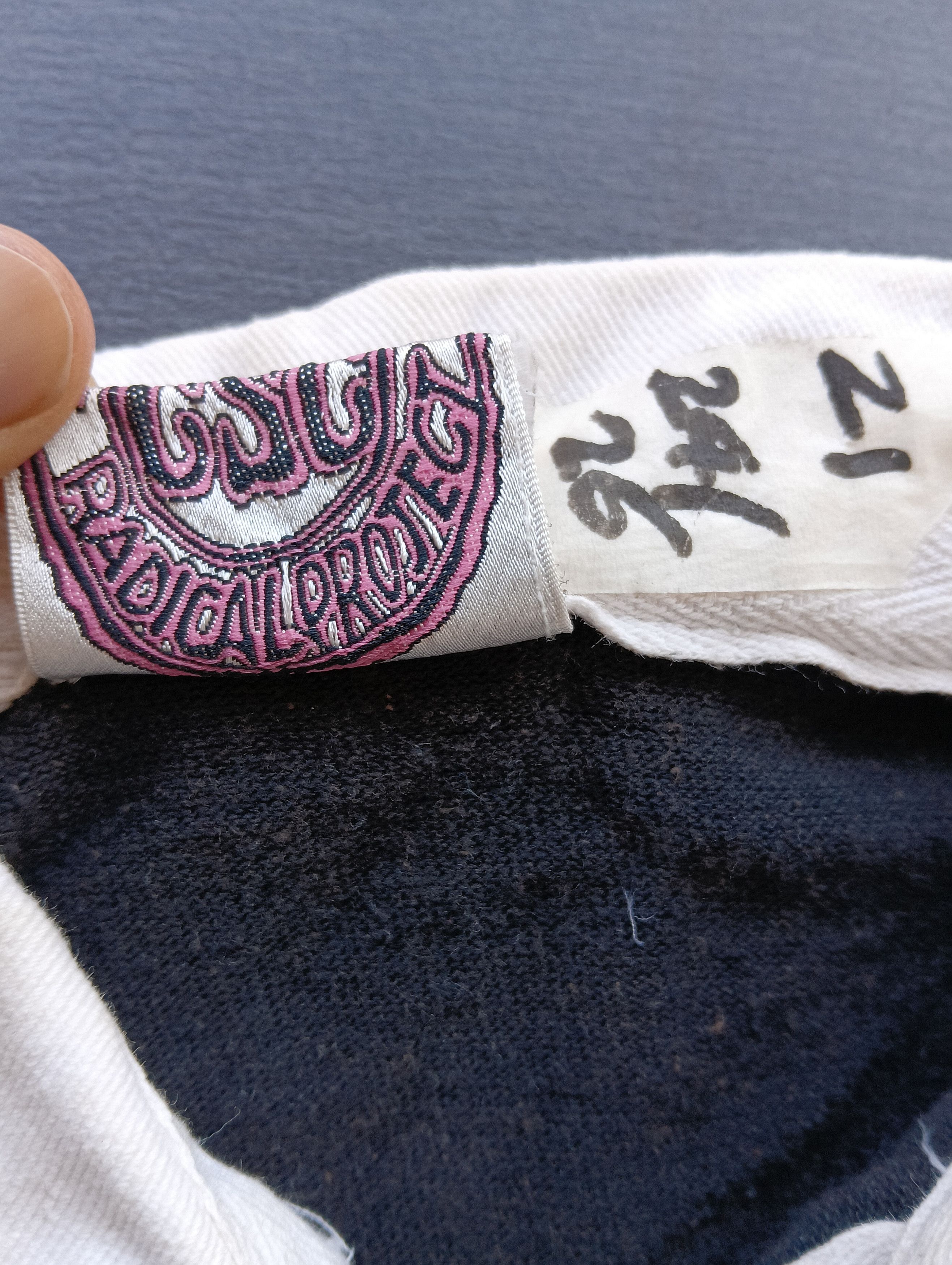 Vintage vintage RADICAL PROJECT VEGEMITE BILLY TEA TEE BIG LOGO Size US L / EU 52-54 / 3 - 5 Thumbnail