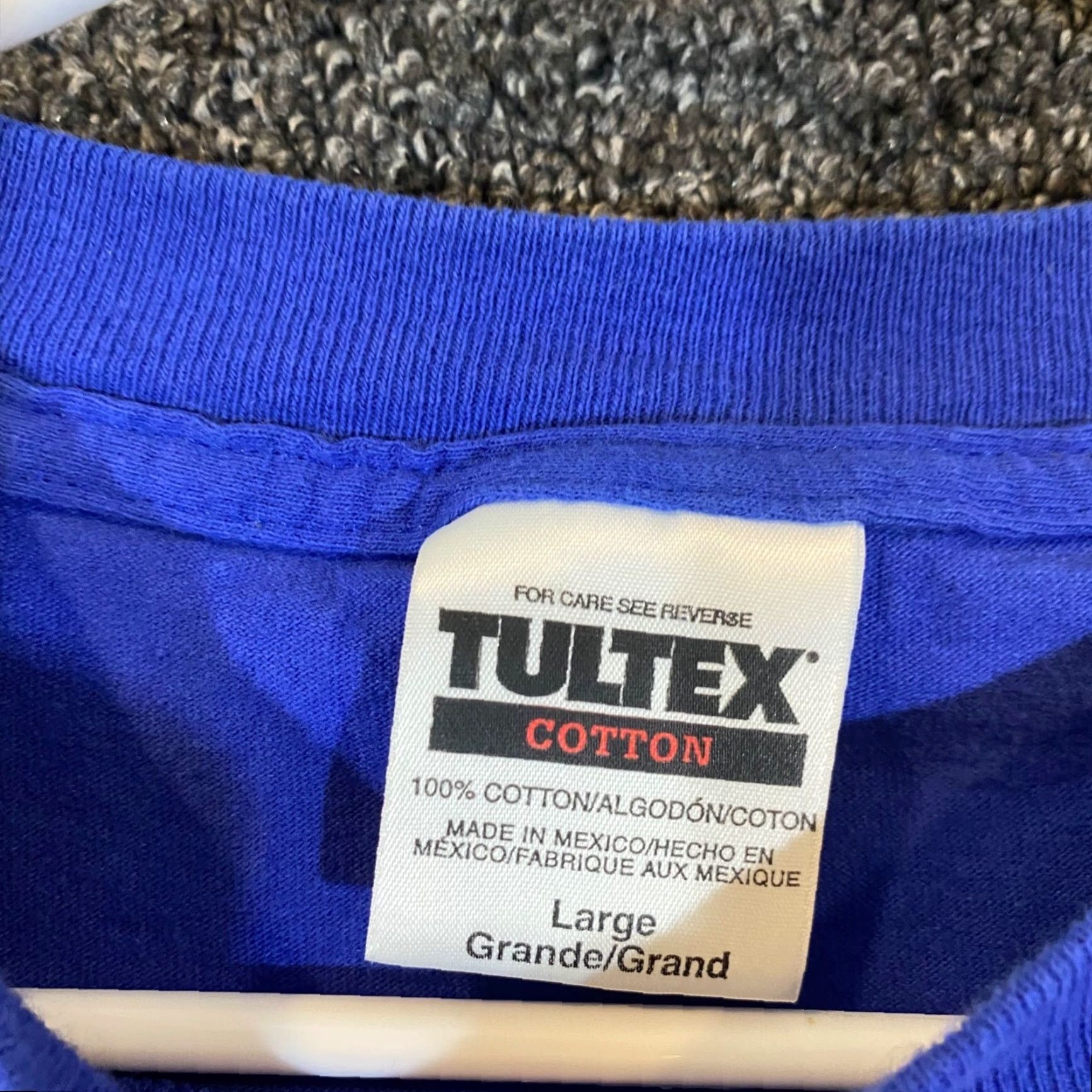 Tultex VINTAGE Four Queens Hotel Casino Shirt Men L Blue "Balls to Play Keno" Vegas Mens Large Cotton Tee 90s Logo Holiday? Size US L / EU 52-54 / 3 - 4 Thumbnail
