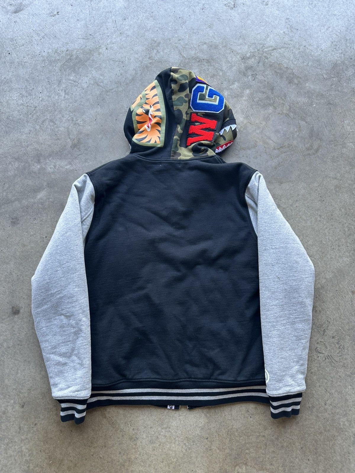 Bape BAPE Full Zip Quilted Shark Hoodie Size US XL / EU 56 / 4 - 5 Thumbnail